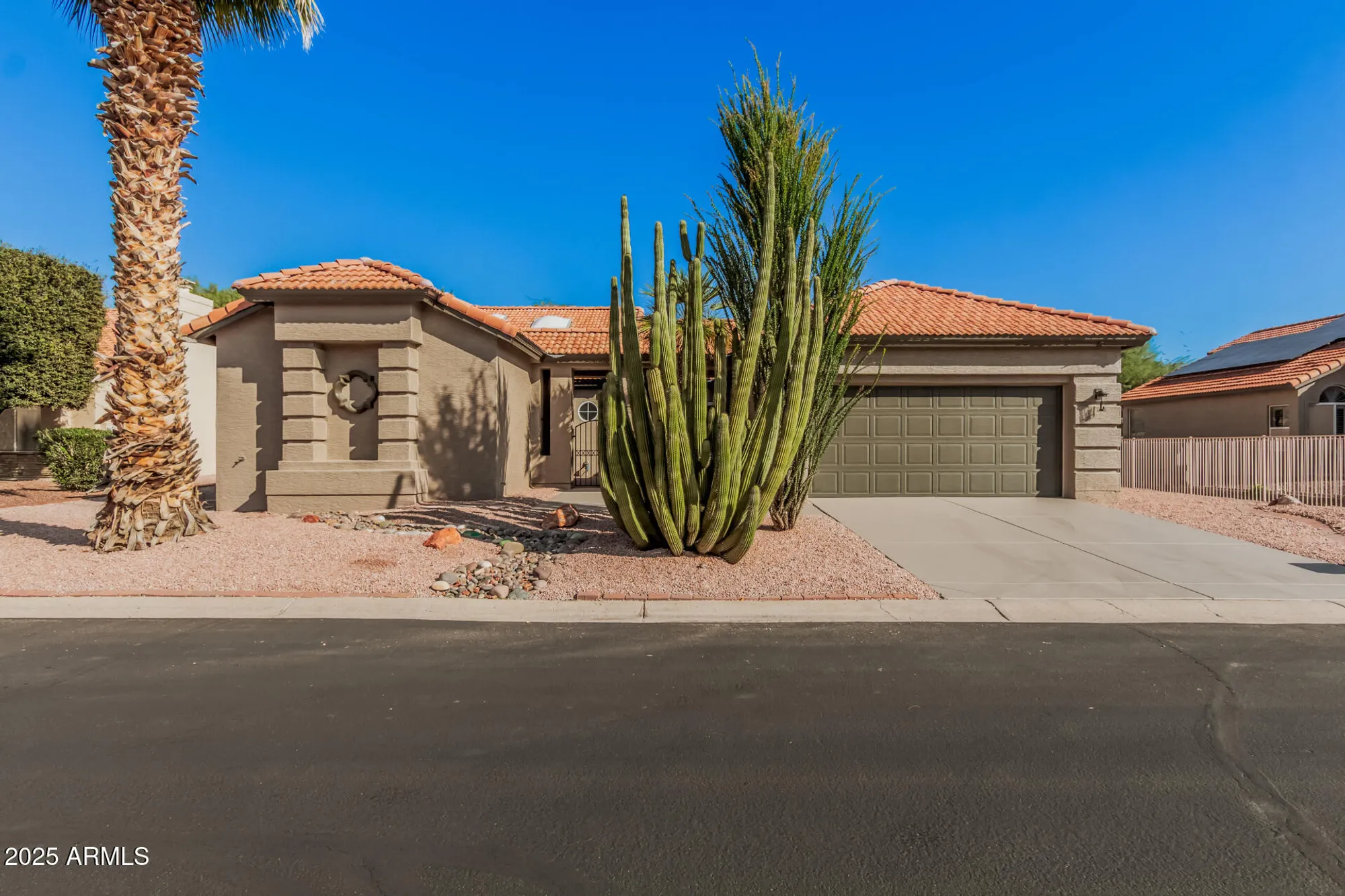 Property Slideshow image 1 of 48 | 9310 e crystal dr, Sun Lakes, AZ, 85248