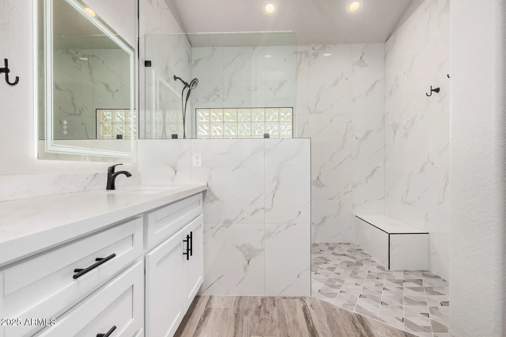 Property Slideshow image 13 of 48 | 9310 e crystal dr, Sun Lakes, AZ, 85248