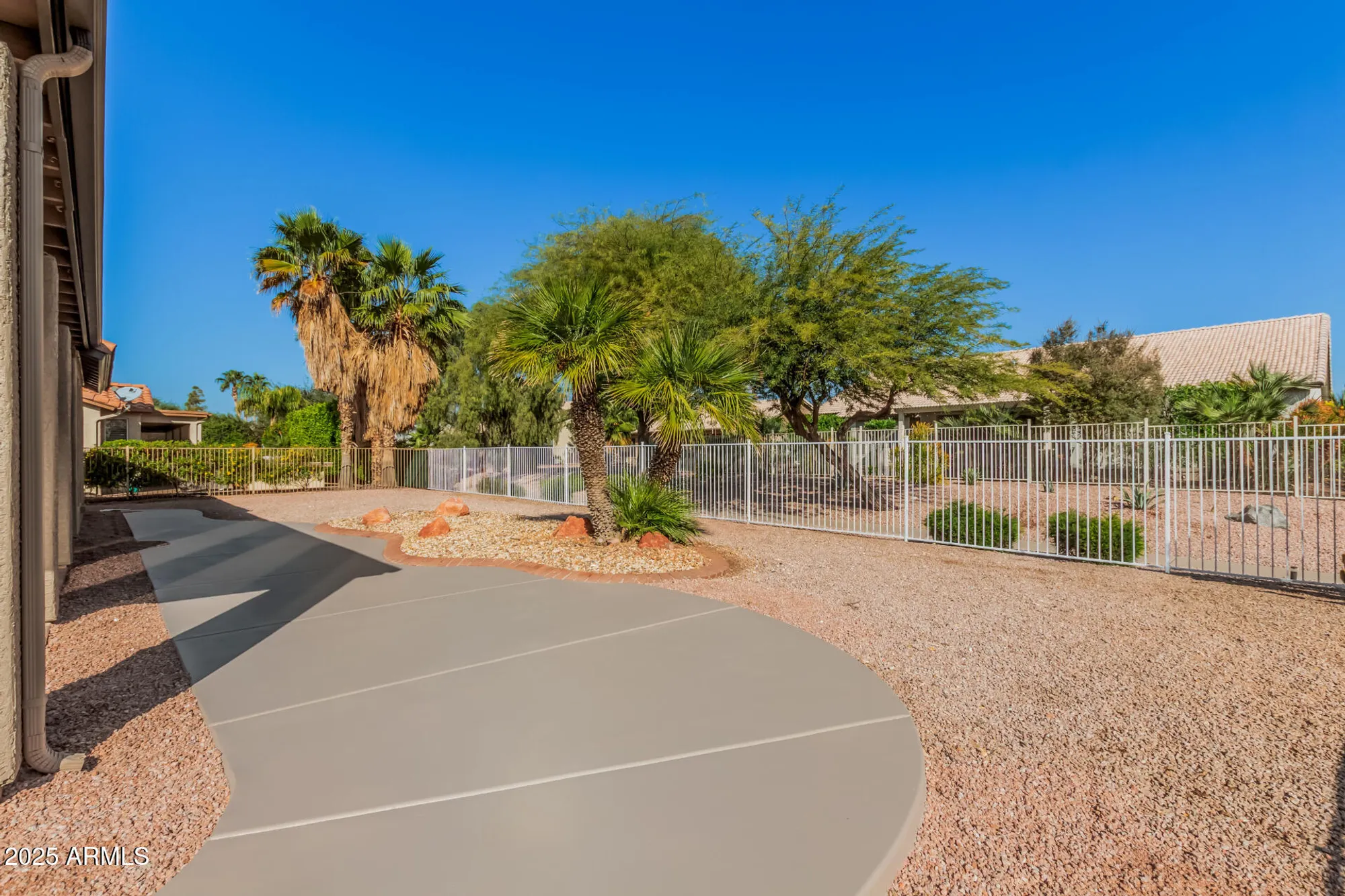 Property Slideshow image 28 of 48 | 9310 e crystal dr, Sun Lakes, AZ, 85248
