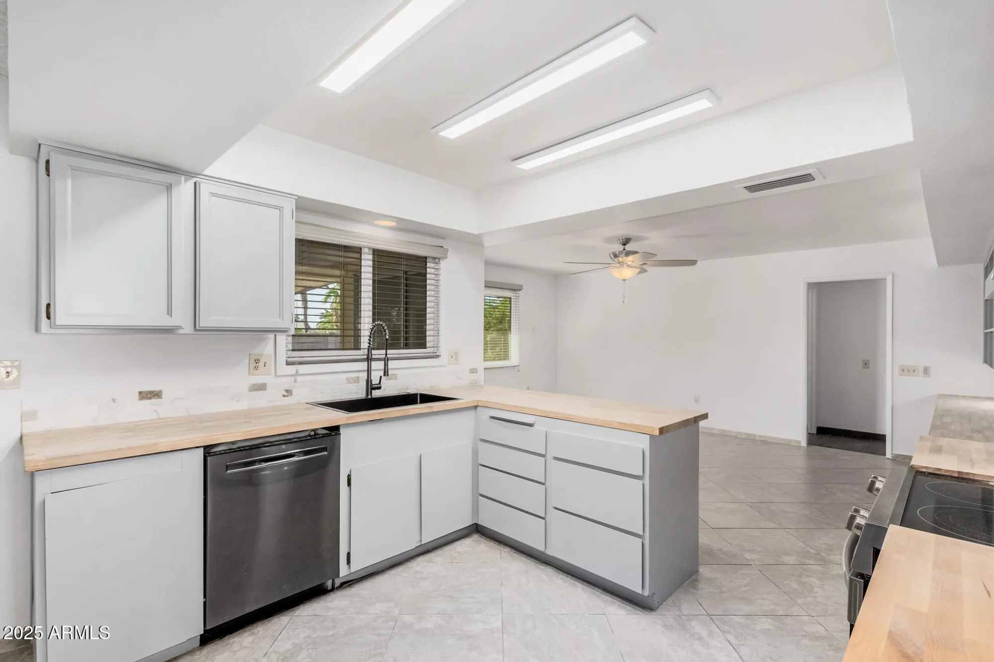 Property Slideshow image 14 of 40 | 13207 w mesa verde dr, Sun City West, AZ, 85375