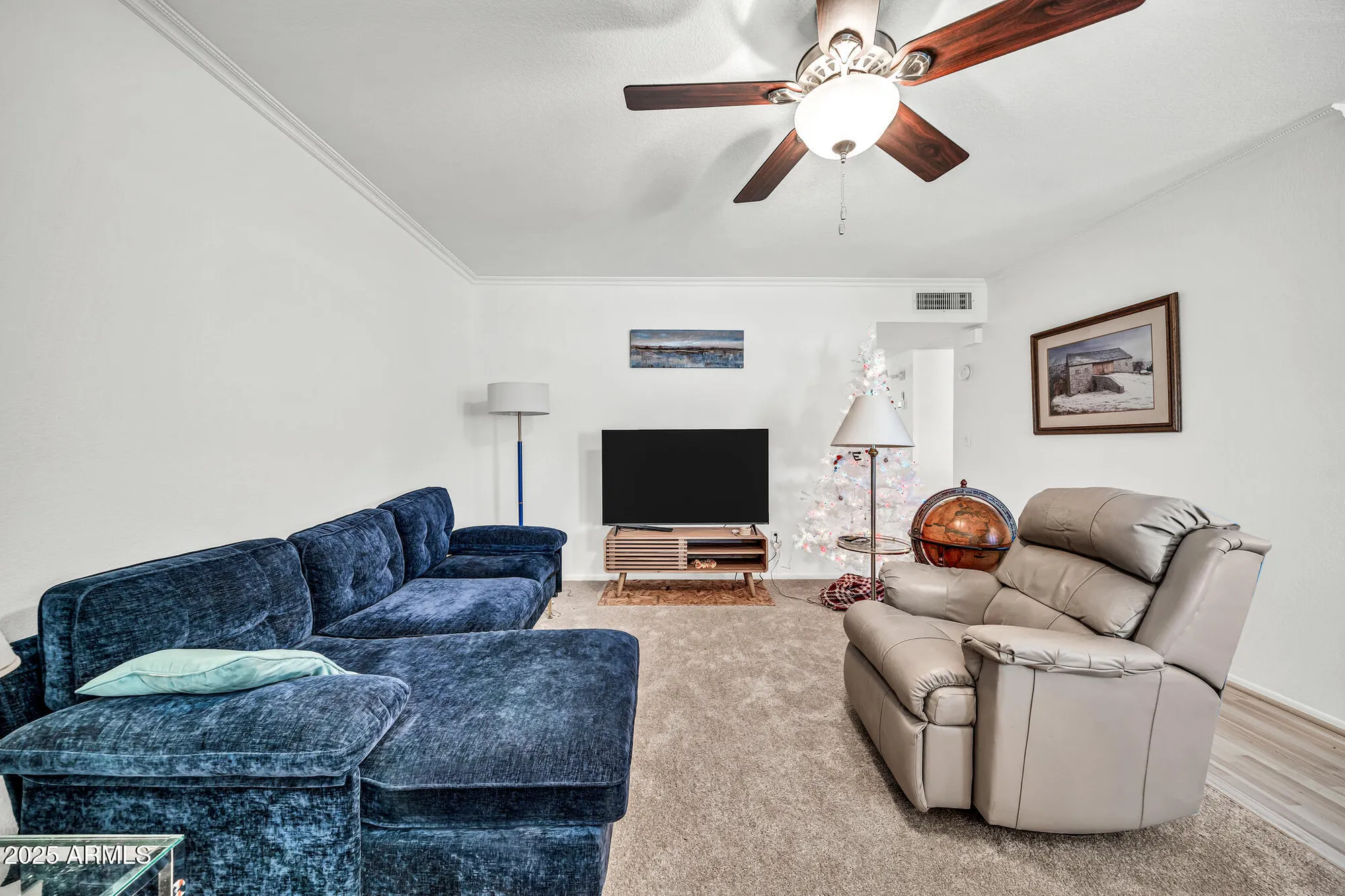 Property Slideshow image 8 of 39 | 10002 n 97th dr a, Peoria, AZ, 85345