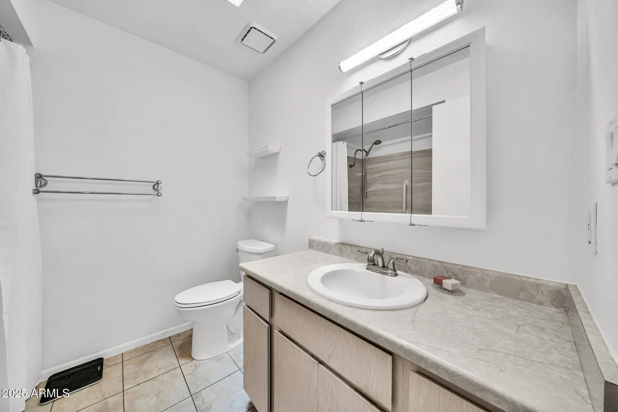 Property Slideshow image 26 of 39 | 10002 n 97th dr a, Peoria, AZ, 85345