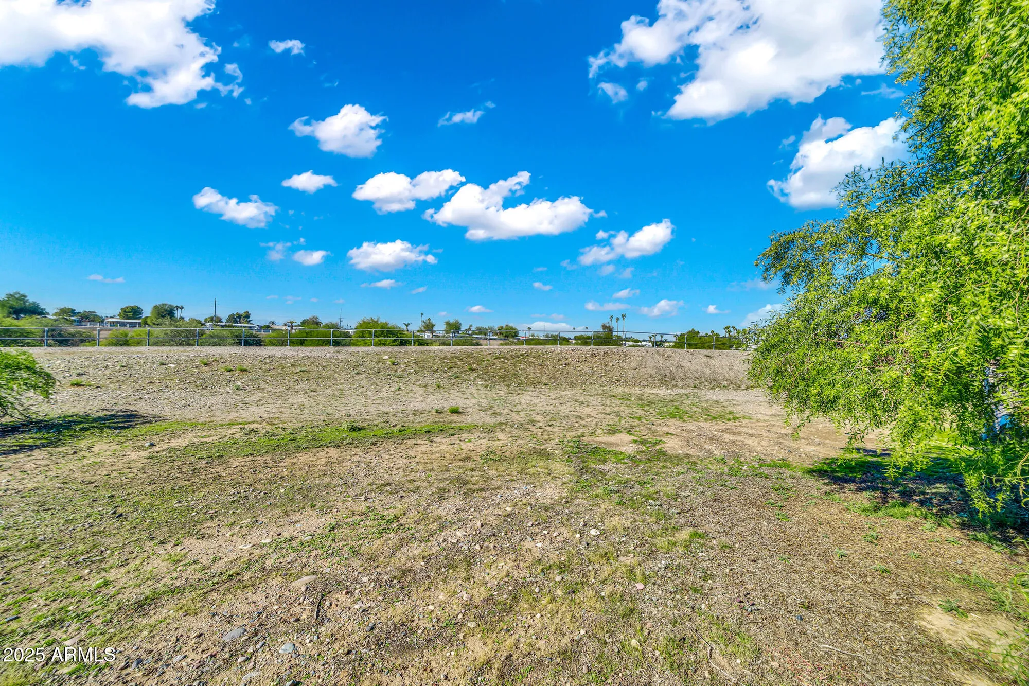 Property Slideshow image 27 of 39 | 10002 n 97th dr a, Peoria, AZ, 85345