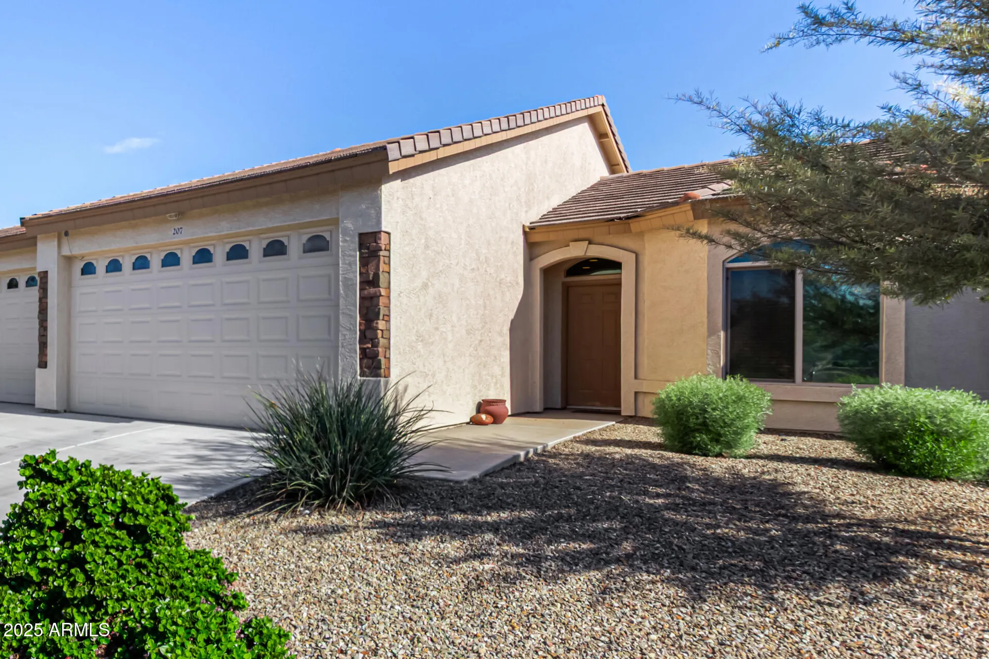 Property Slideshow image 2 of 22 | 10960 e monte ave 207, Mesa, AZ, 85209