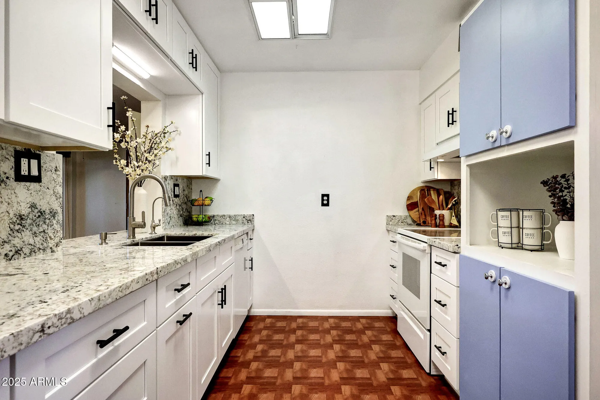 Property Slideshow image 3 of 37 | 13234 n 109th ave, Sun City, AZ, 85351