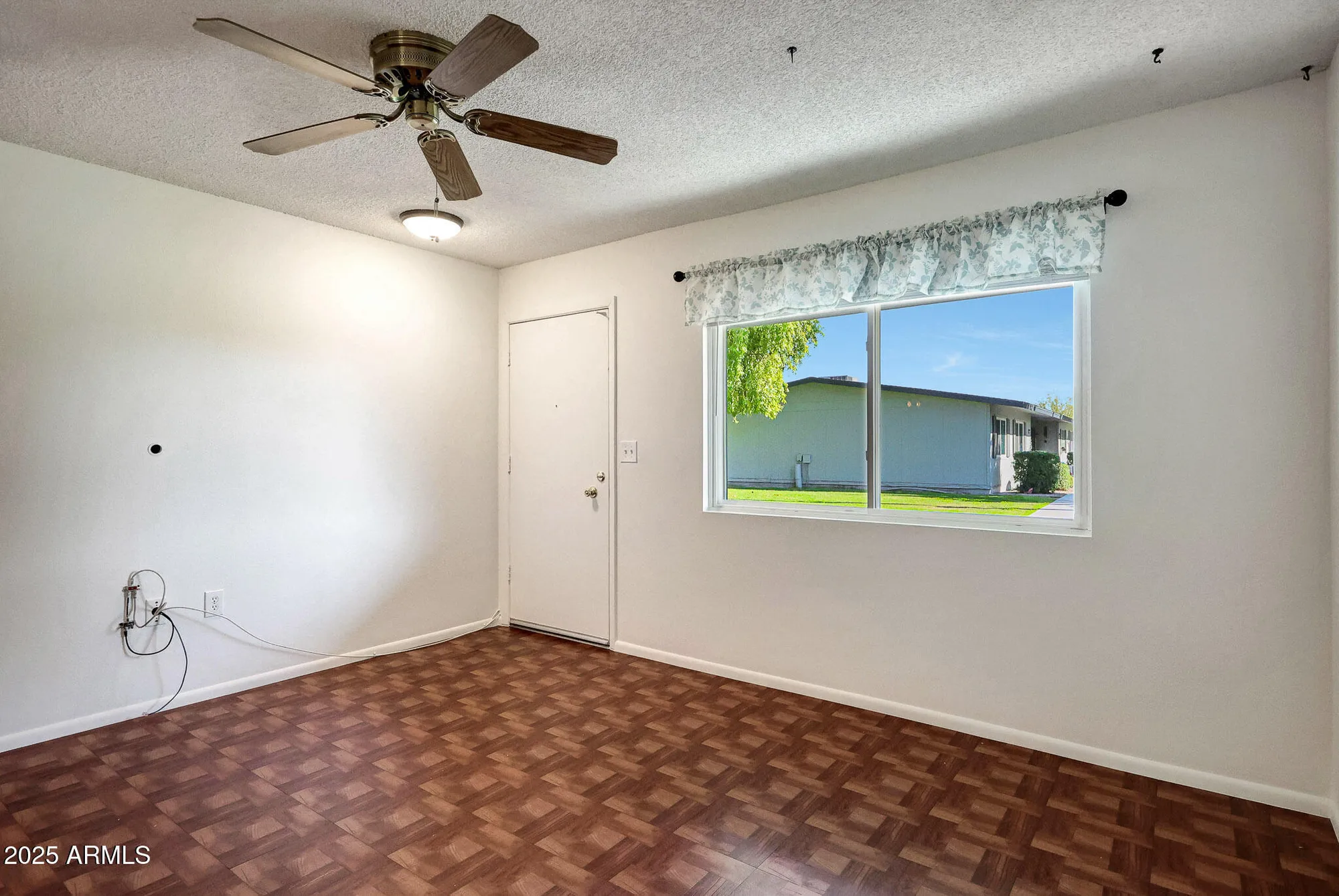 Property Slideshow image 32 of 37 | 13234 n 109th ave, Sun City, AZ, 85351