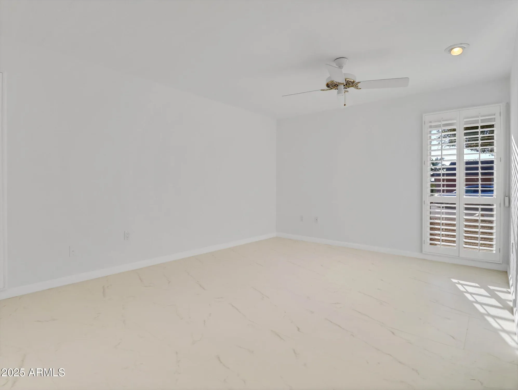 Property Slideshow image 16 of 43 | 15213 n cameo dr, Sun City, AZ, 85351