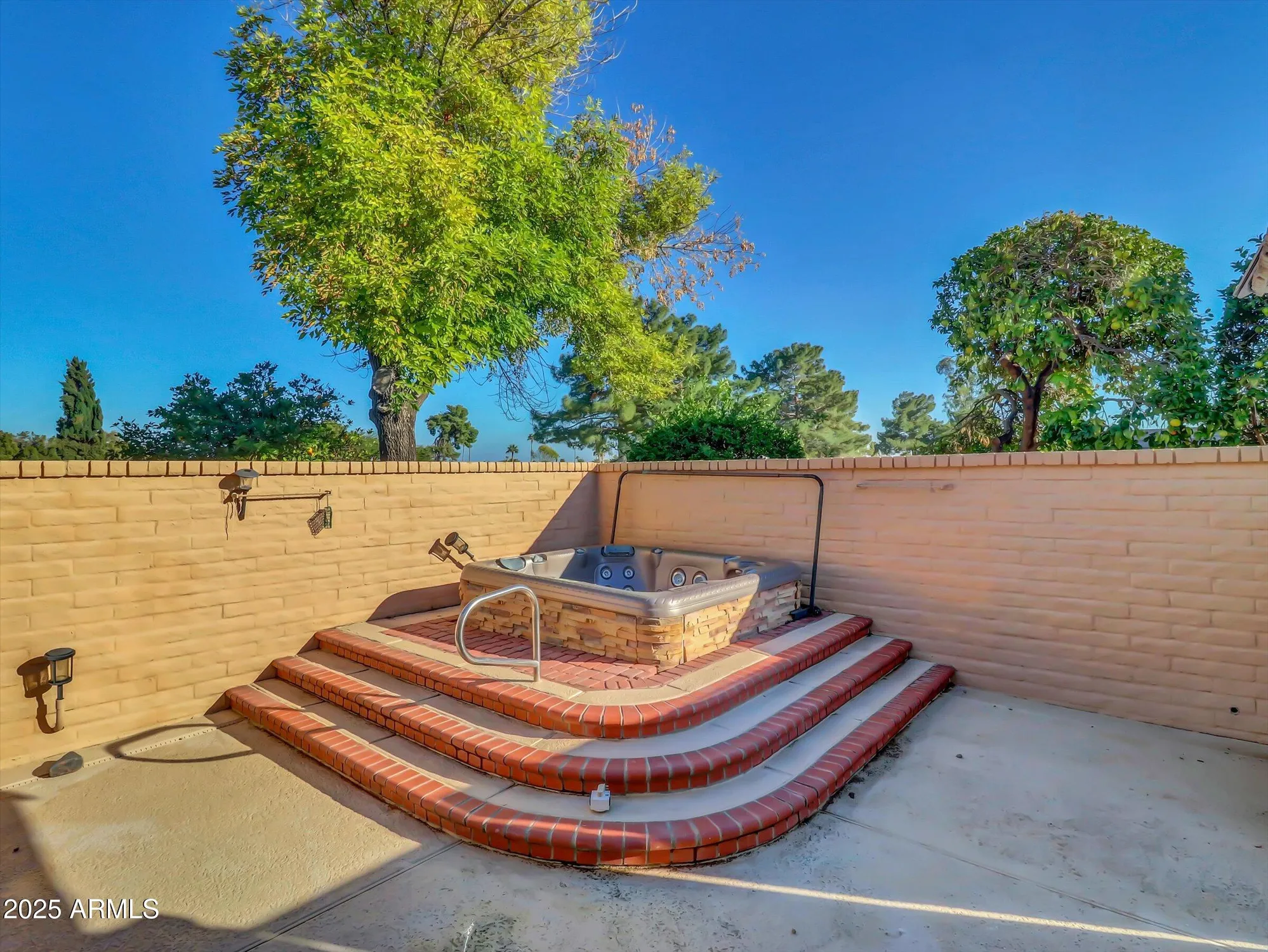 Property Slideshow image 32 of 43 | 15213 n cameo dr, Sun City, AZ, 85351