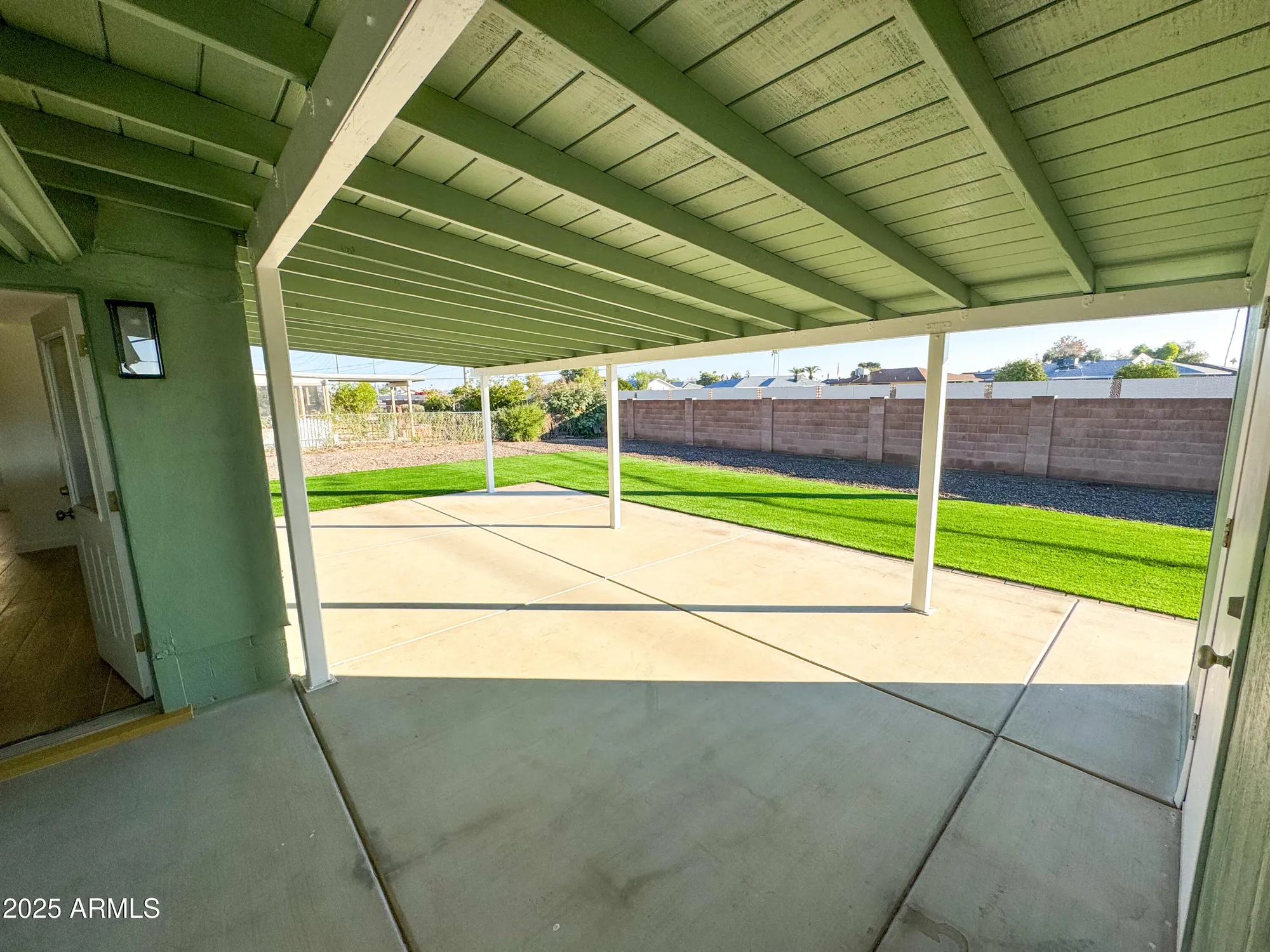 Property Slideshow image 5 of 20 | 11855 n mission dr, Sun City, AZ, 85351