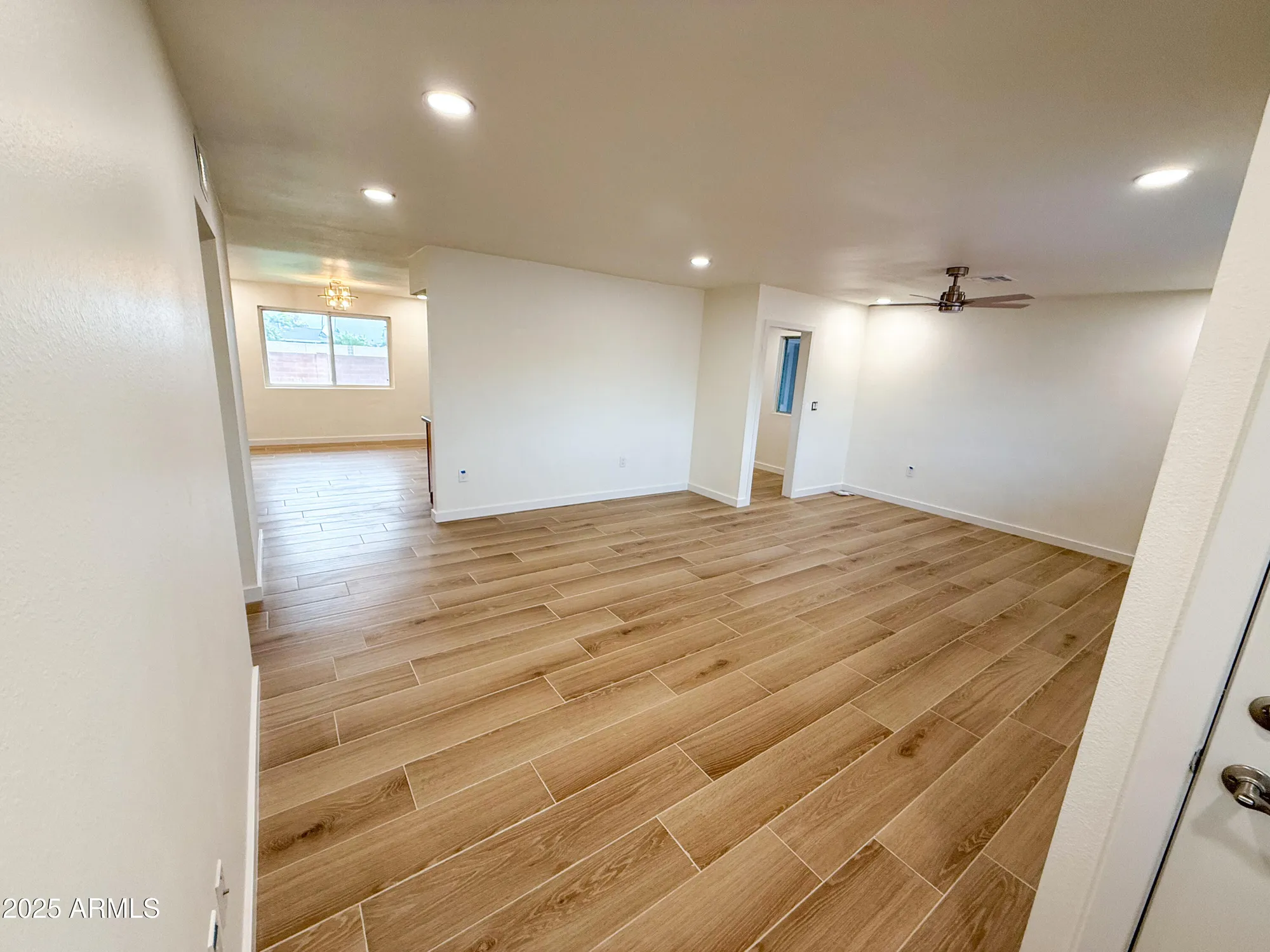 Property Slideshow image 6 of 20 | 11855 n mission dr, Sun City, AZ, 85351