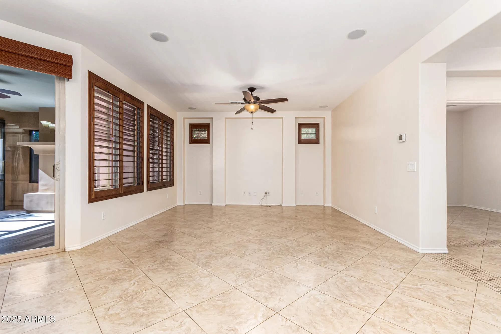 Property Slideshow image 9 of 52 | 821 e vesper trl, San Tan Valley, AZ, 85140
