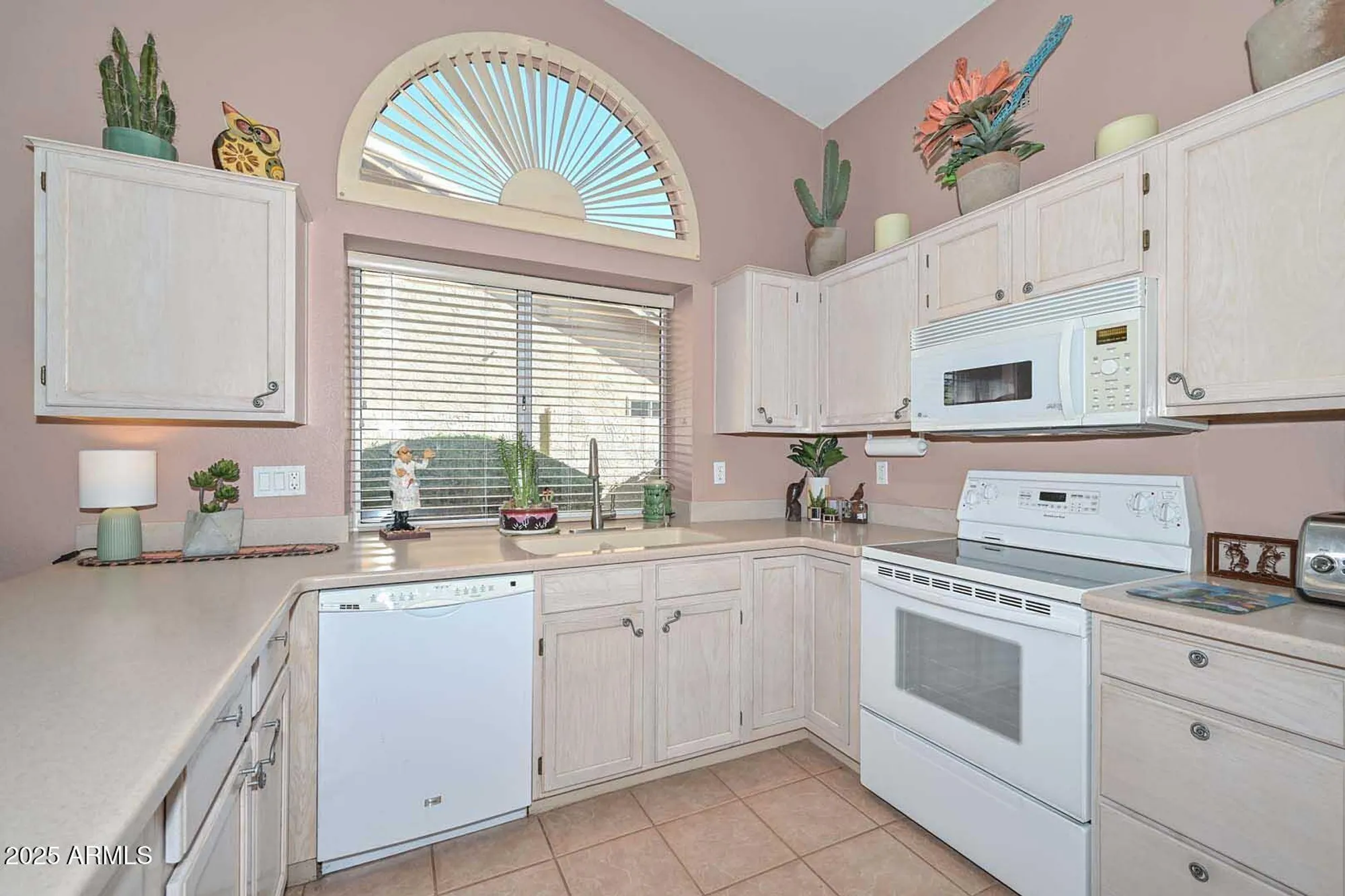 Property Slideshow image 21 of 40 | 9060 w taro ln, Peoria, AZ, 85382