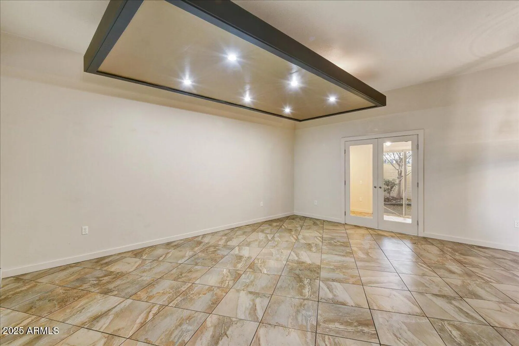 Property Slideshow image 3 of 15 | 11061 w coggins dr, Sun City, AZ, 85351