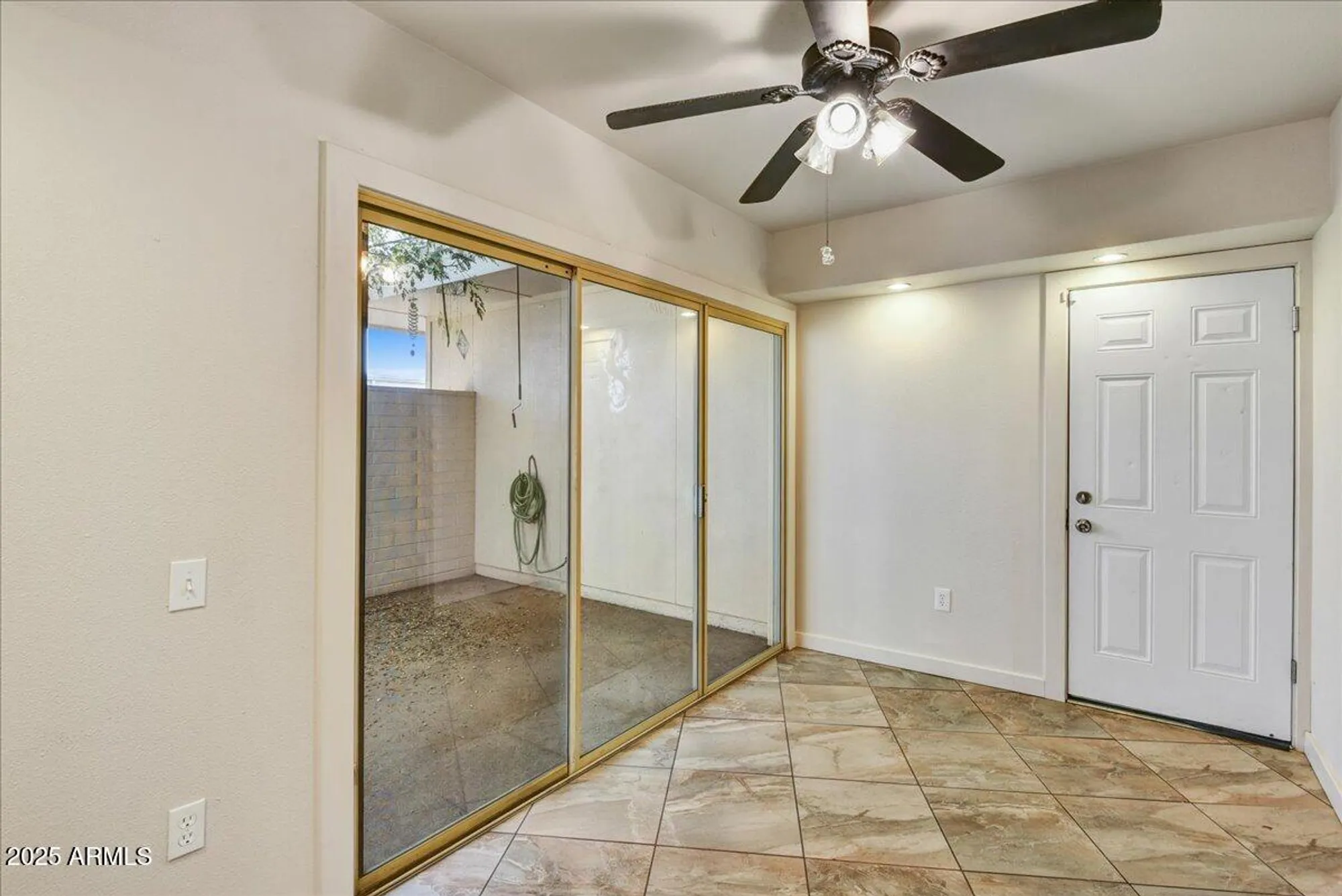 Property Slideshow image 13 of 15 | 11061 w coggins dr, Sun City, AZ, 85351