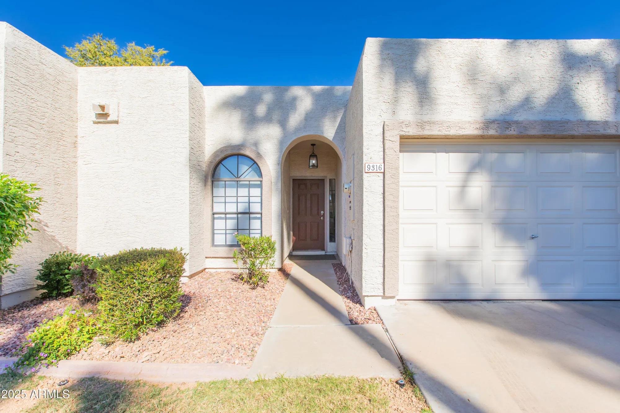 Property Slideshow image 1 of 32 | 9316 w mcrae way, Peoria, AZ, 85382