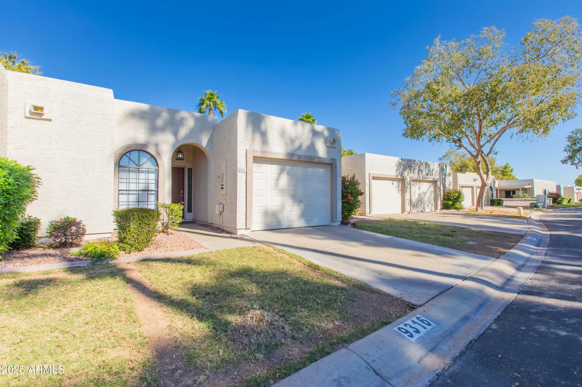 Property Slideshow image 2 of 32 | 9316 w mcrae way, Peoria, AZ, 85382