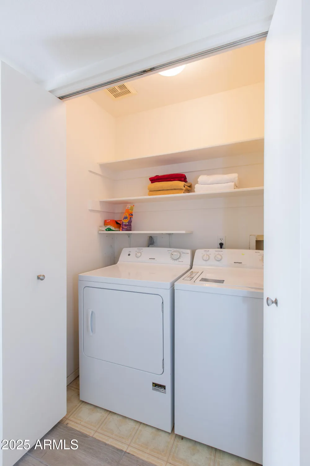 Property Slideshow image 15 of 32 | 9316 w mcrae way, Peoria, AZ, 85382