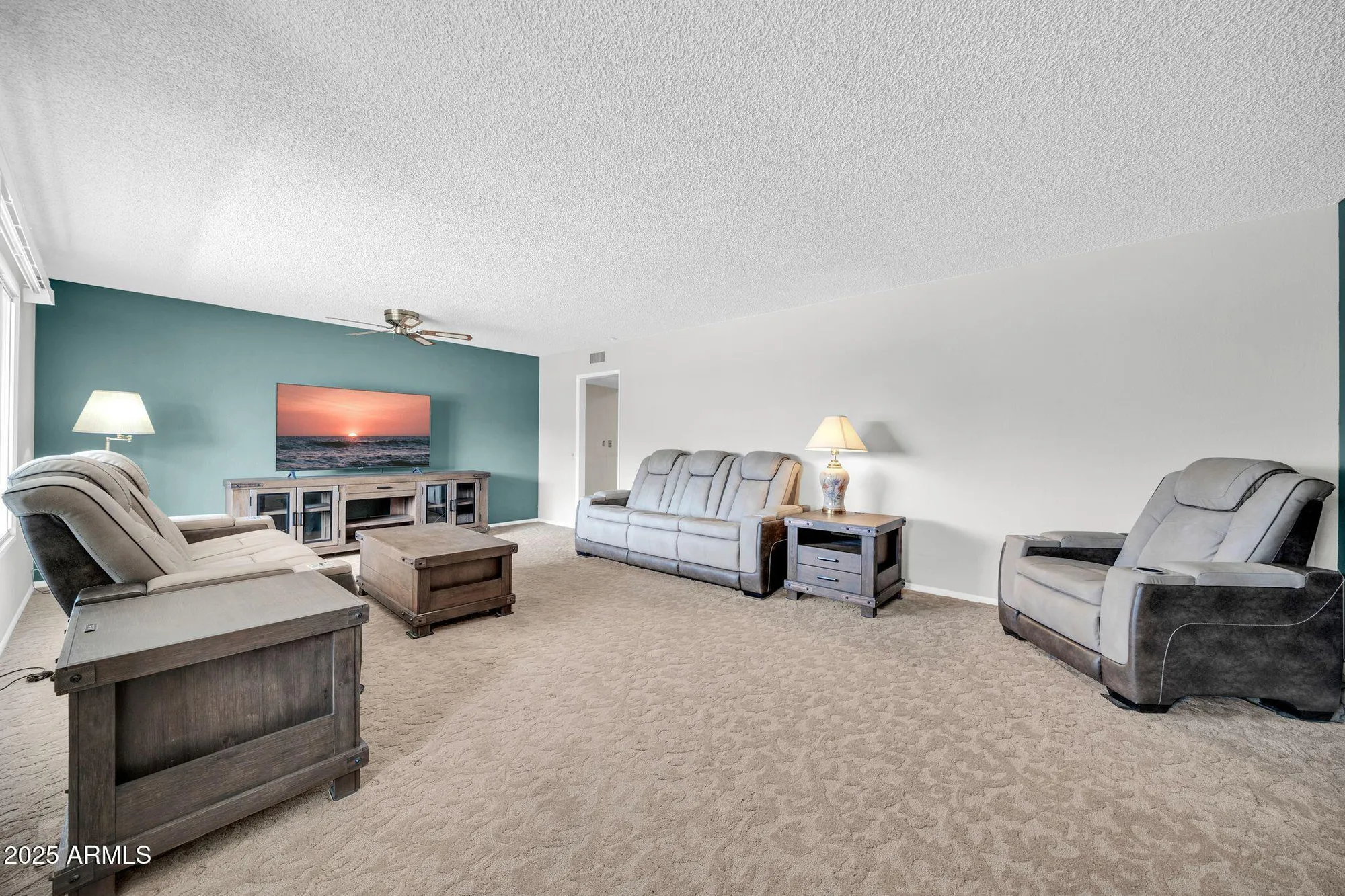 Property Slideshow image 5 of 44 | 9718 w terrace ln, Sun City, AZ, 85373