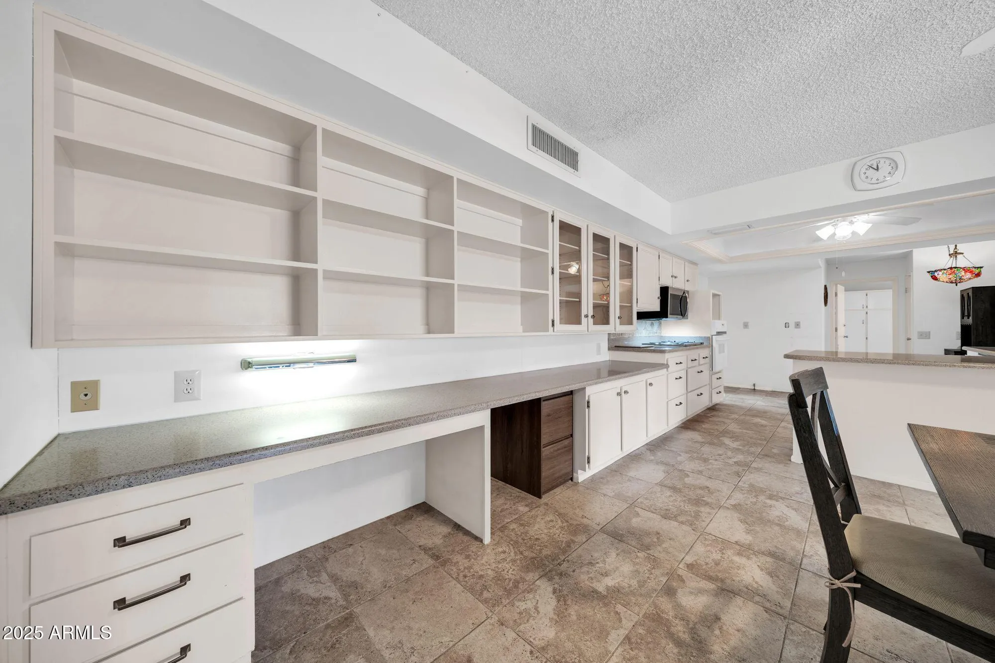 Property Slideshow image 11 of 44 | 9718 w terrace ln, Sun City, AZ, 85373