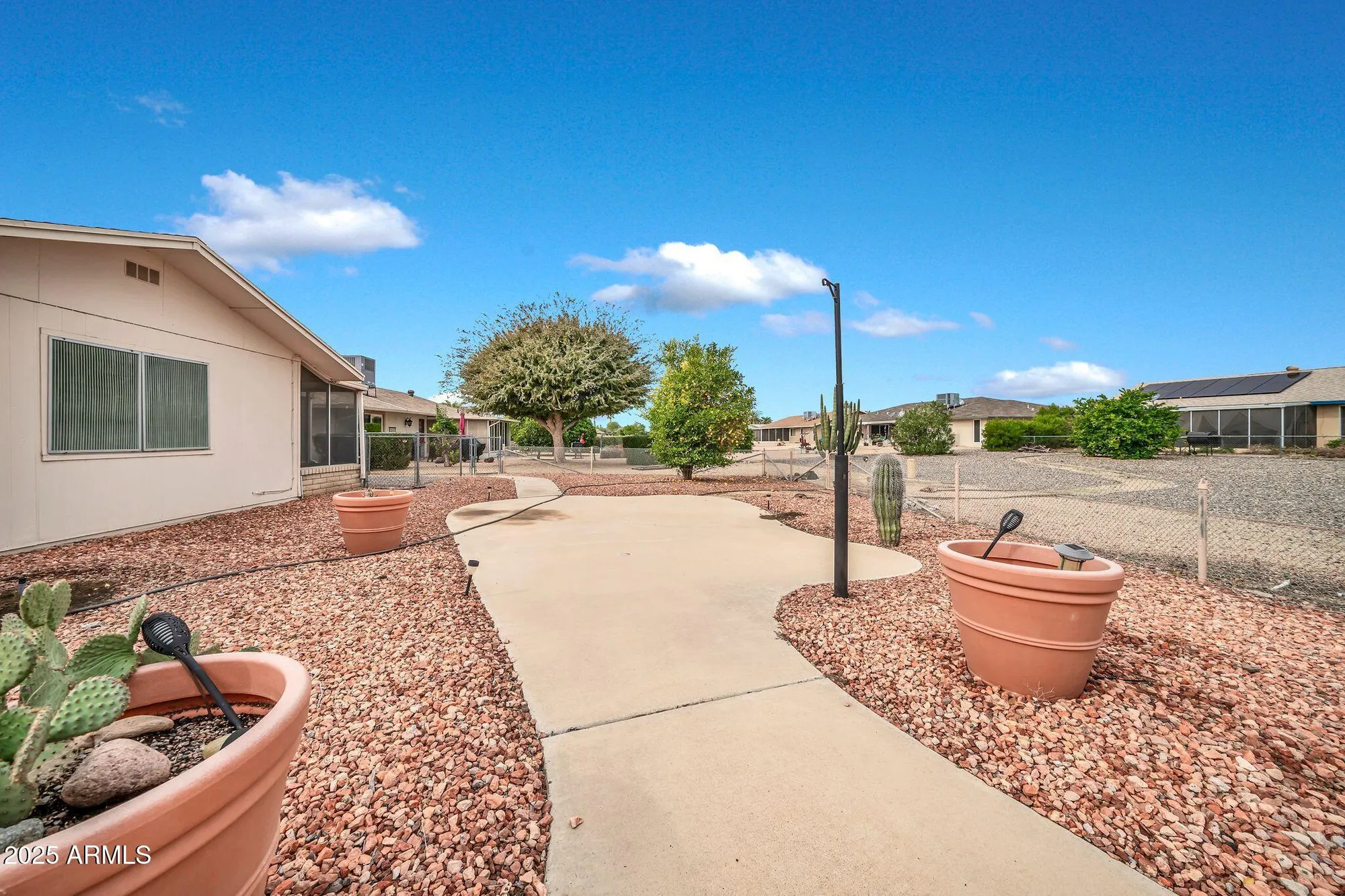Property Slideshow image 34 of 44 | 9718 w terrace ln, Sun City, AZ, 85373
