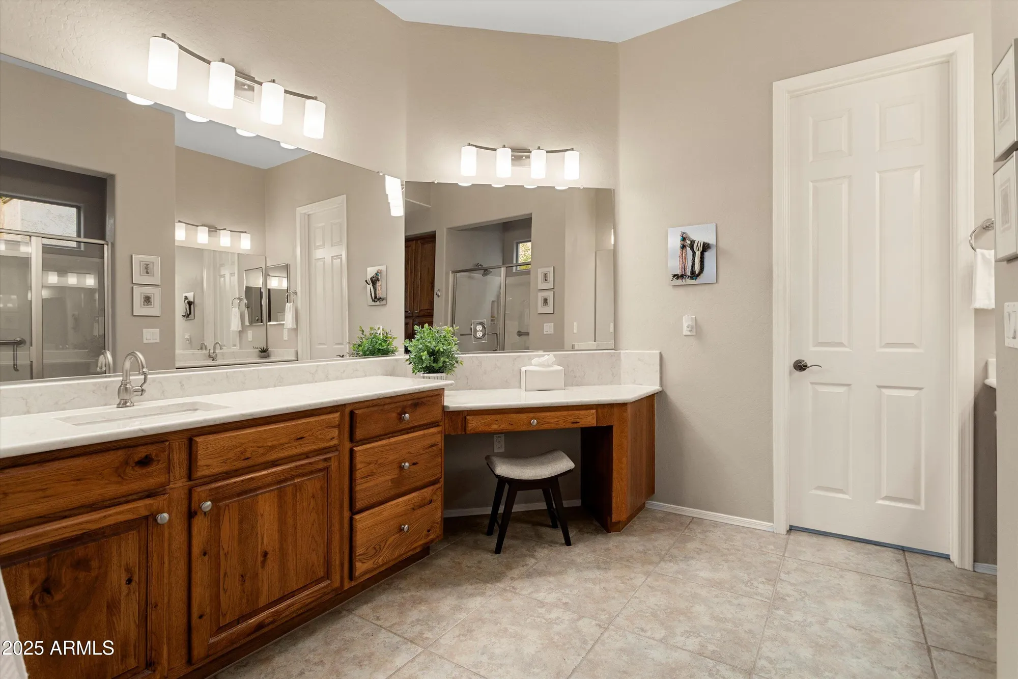 Property Slideshow image 15 of 43 | 12626 w pinnacle vista dr, Peoria, AZ, 85383