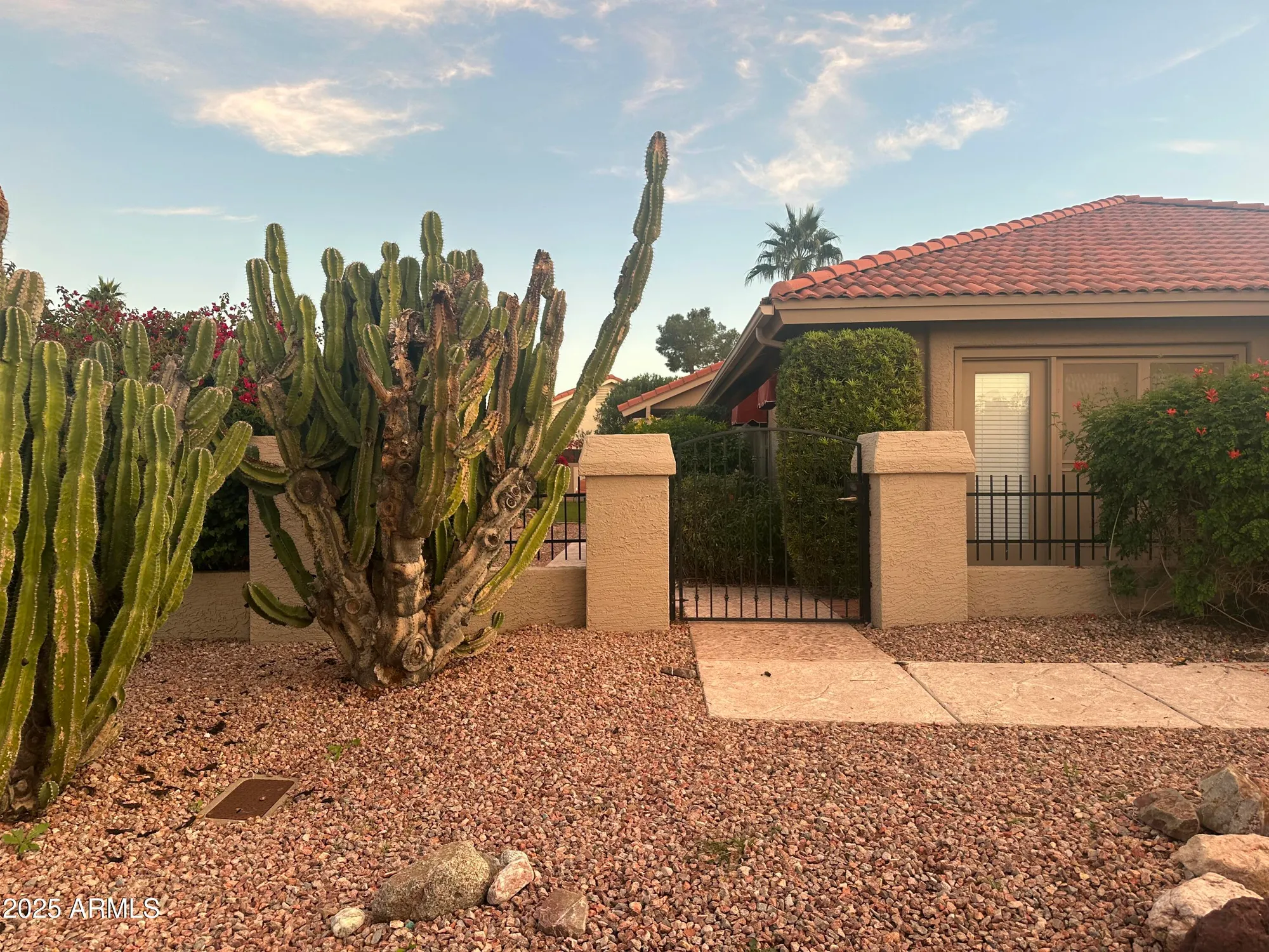 Property Slideshow image 9 of 24 | 10409 e windflower ct, Sun Lakes, AZ, 85248