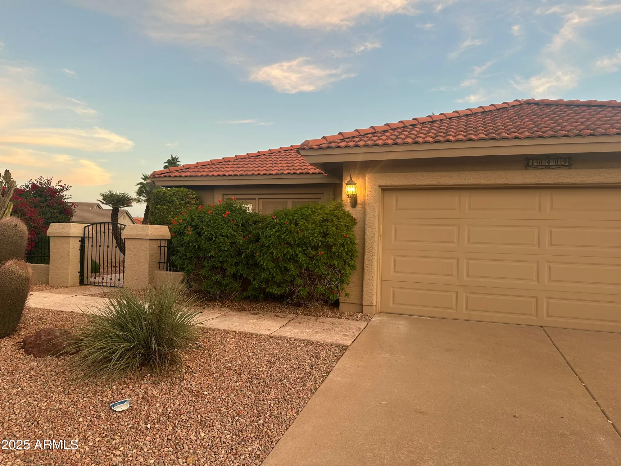 Property Slideshow image 11 of 24 | 10409 e windflower ct, Sun Lakes, AZ, 85248