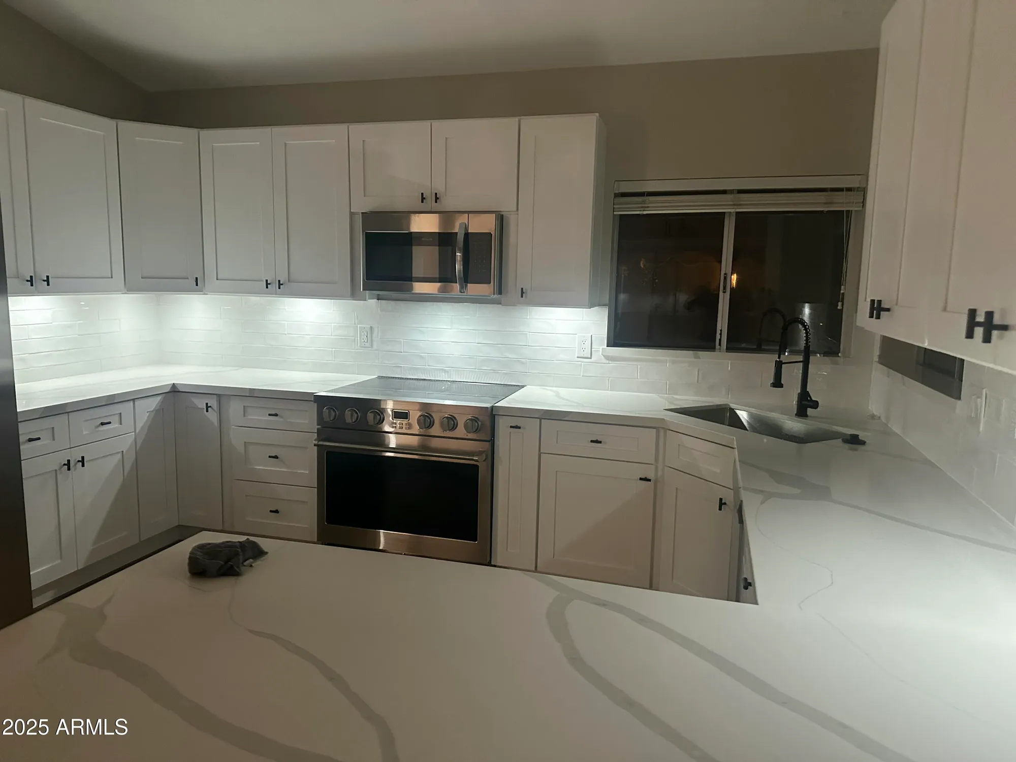 Property Slideshow image 12 of 24 | 10409 e windflower ct, Sun Lakes, AZ, 85248