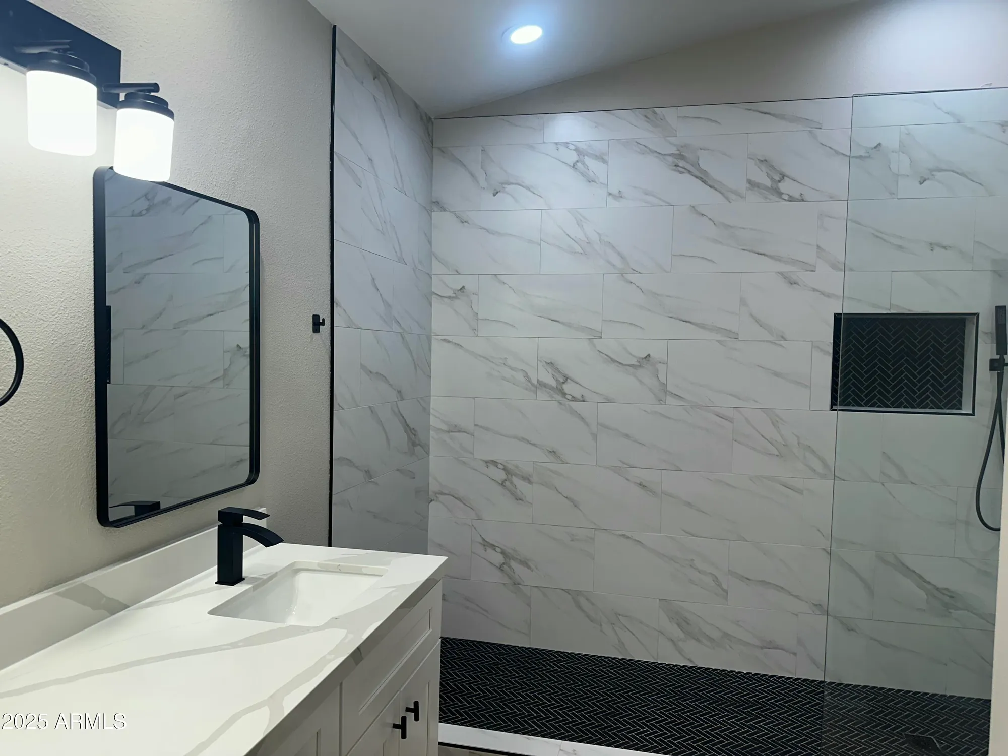 Property Slideshow image 6 of 24 | 10409 e windflower ct, Sun Lakes, AZ, 85248