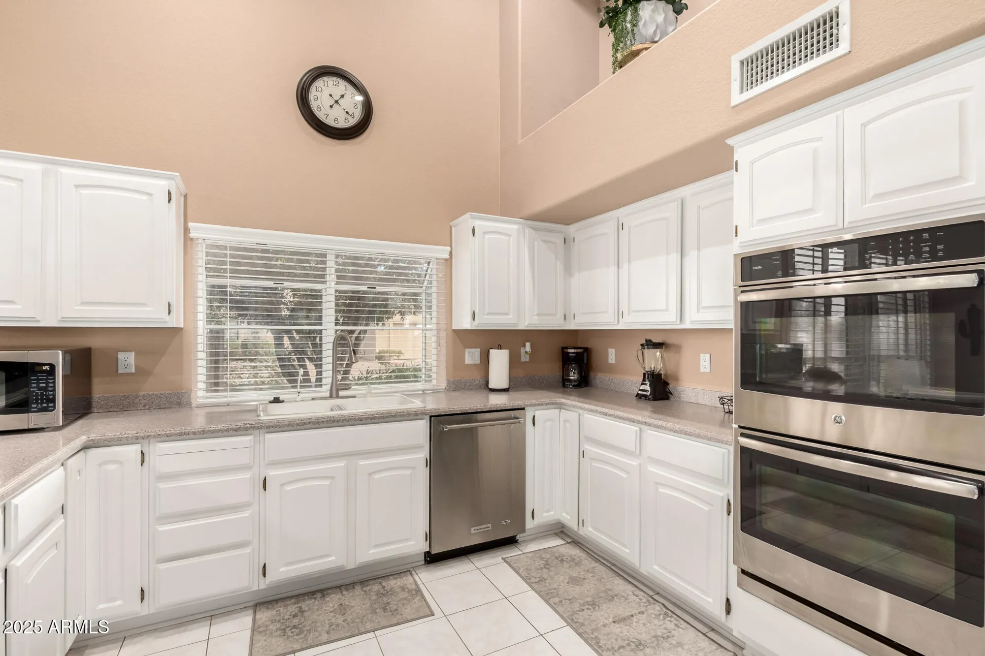 Property Slideshow image 20 of 115 | 9342 e coopers hawk dr, Sun Lakes, AZ, 85248