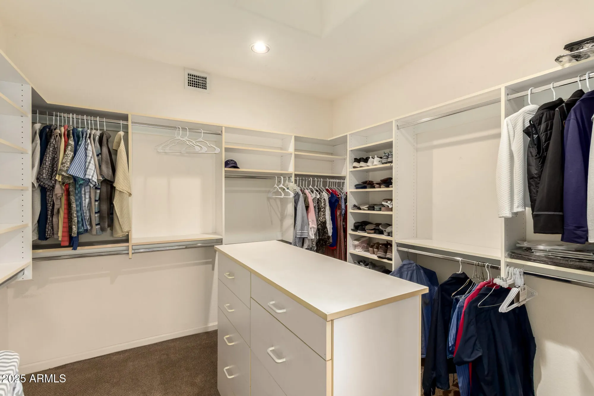 Property Slideshow image 29 of 115 | 9342 e coopers hawk dr, Sun Lakes, AZ, 85248