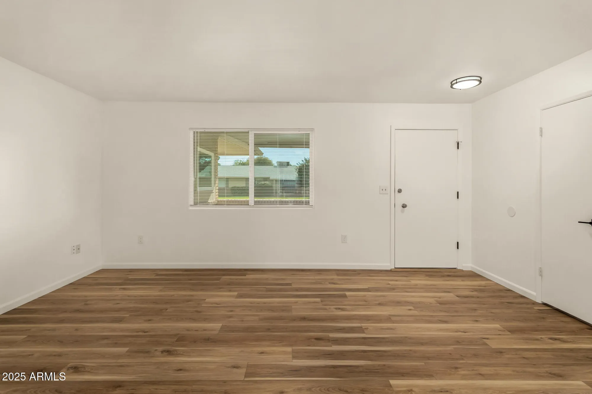 Property Slideshow image 10 of 46 | 10722 w kelso dr, Sun City, AZ, 85351