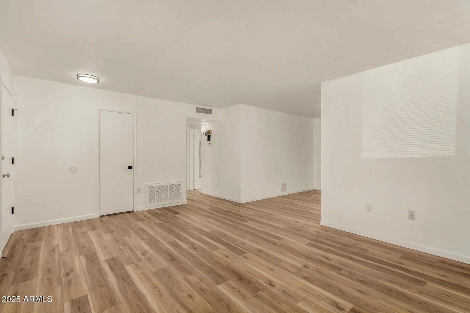 Property Slideshow image 11 of 46 | 10722 w kelso dr, Sun City, AZ, 85351