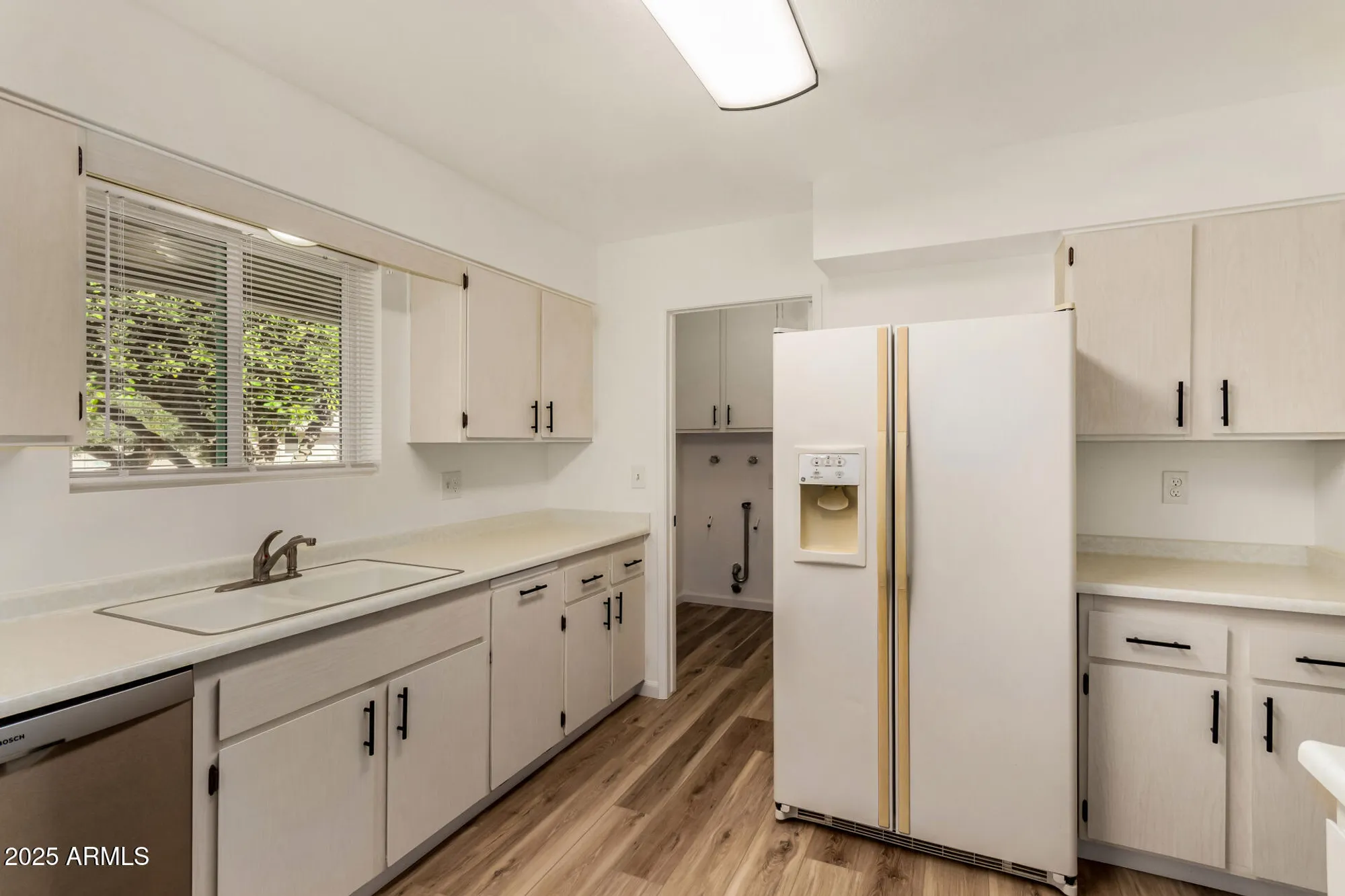 Property Slideshow image 23 of 46 | 10722 w kelso dr, Sun City, AZ, 85351