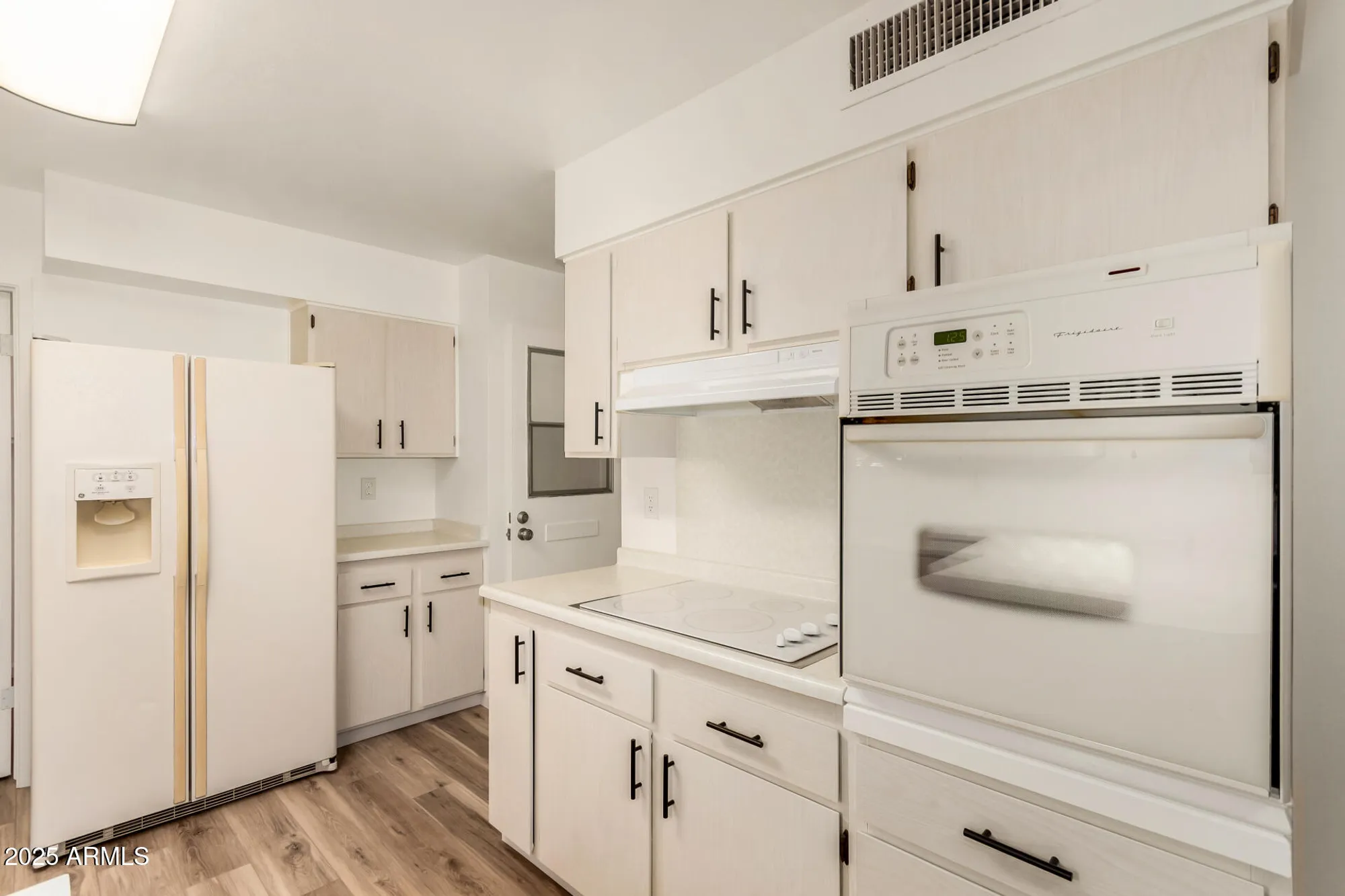 Property Slideshow image 24 of 46 | 10722 w kelso dr, Sun City, AZ, 85351