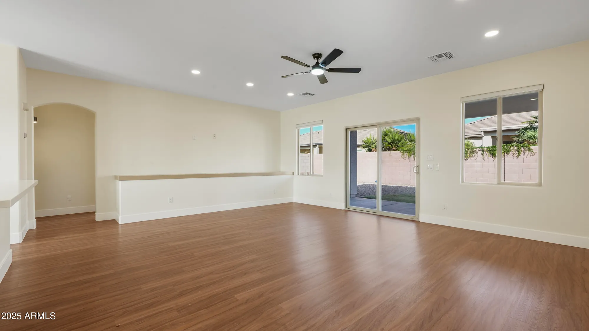 Property Slideshow image 7 of 35 | 3098 e hazeltine way, Chandler, AZ, 85249