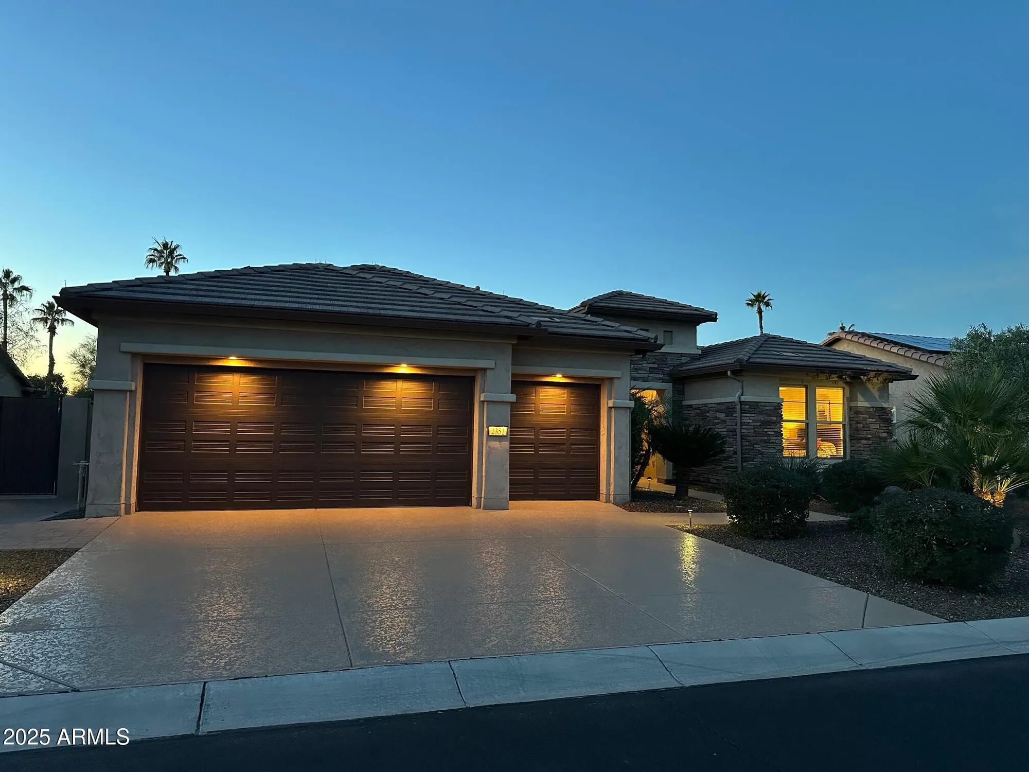 Property Slideshow image 79 of 87 | 2747 n 168th ave, Goodyear, AZ, 85395