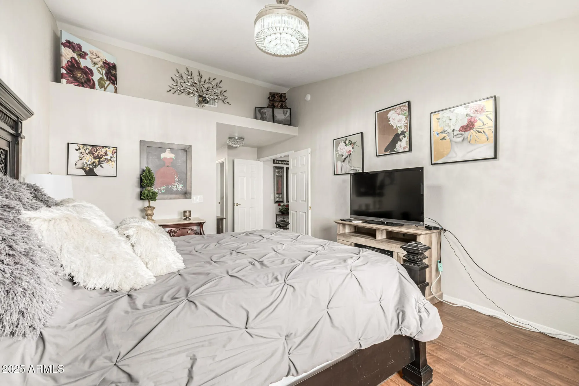 Property Slideshow image 15 of 33 | 19420 n westbrook pkwy unit 526, Peoria, AZ, 85382