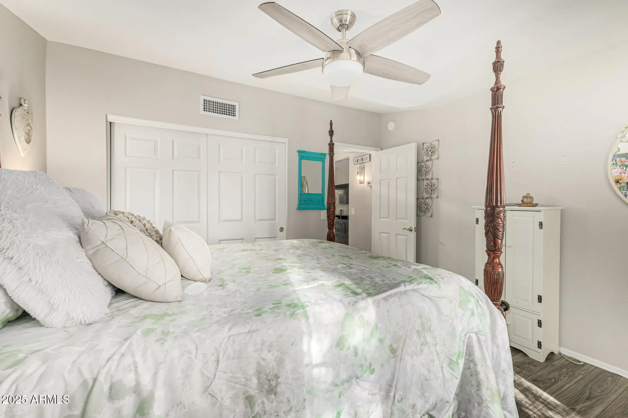 Property Slideshow image 20 of 33 | 19420 n westbrook pkwy unit 526, Peoria, AZ, 85382