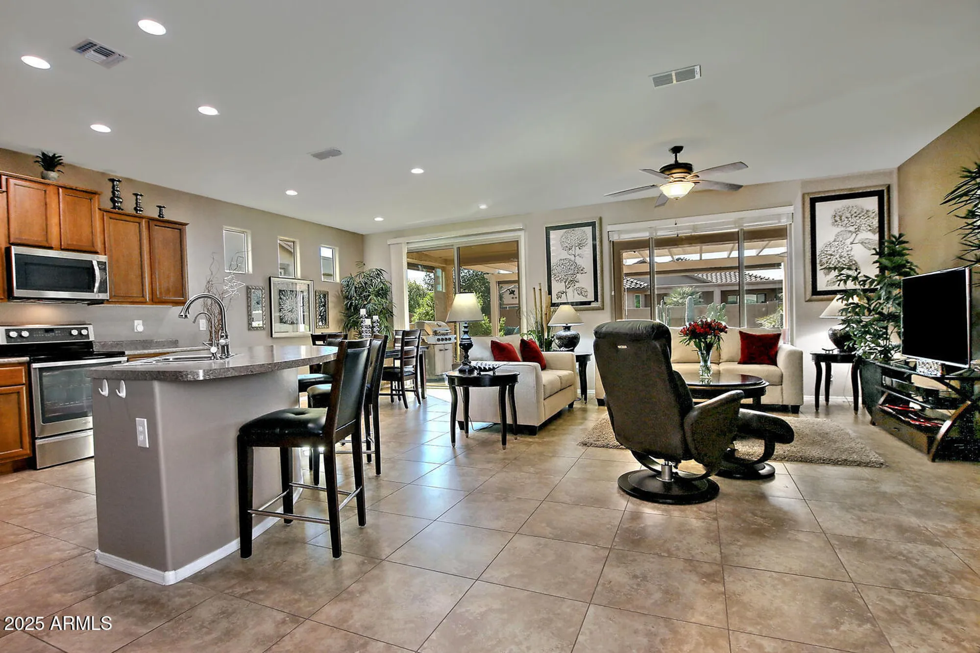 Property Slideshow image 12 of 55 | 7535 w autumn vista way, Florence, AZ, 85132