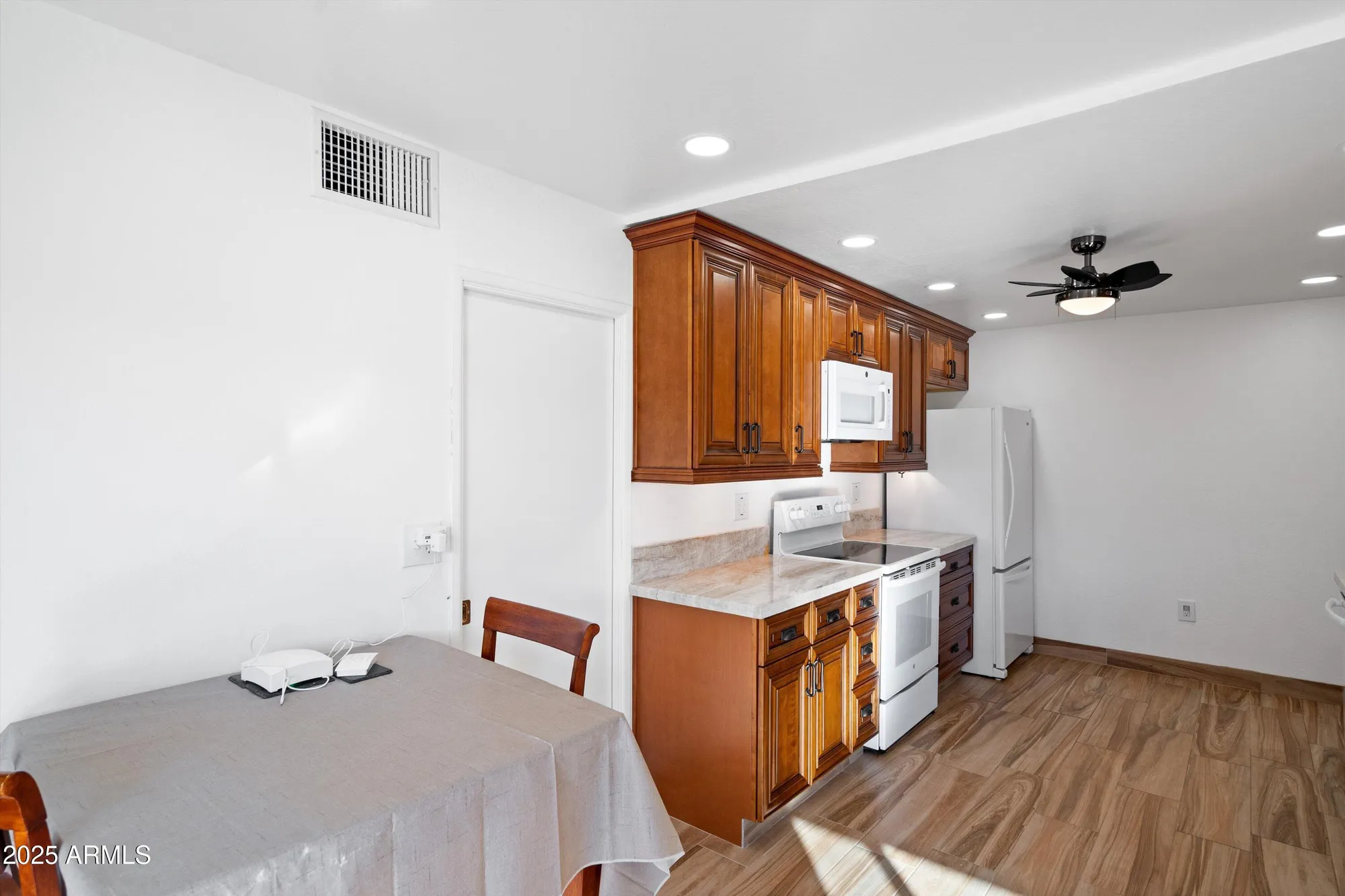 Property Slideshow image 10 of 28 | 13685 n 108th dr, Sun City, AZ, 85351