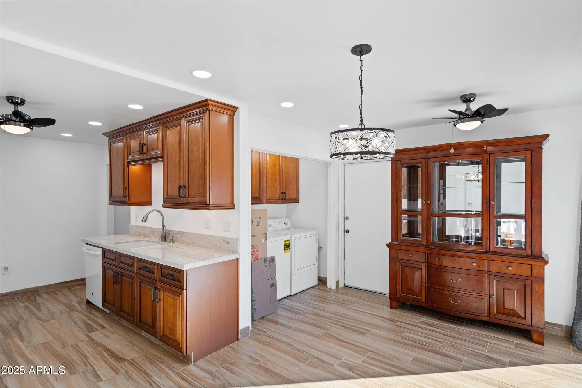 Property Slideshow image 11 of 28 | 13685 n 108th dr, Sun City, AZ, 85351