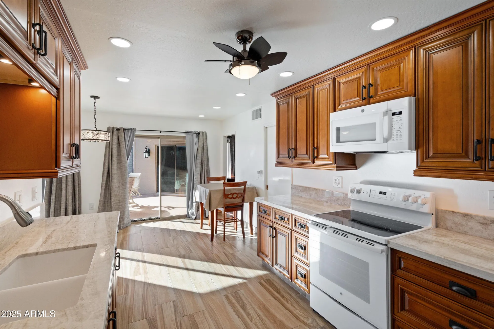 Property Slideshow image 6 of 28 | 13685 n 108th dr, Sun City, AZ, 85351