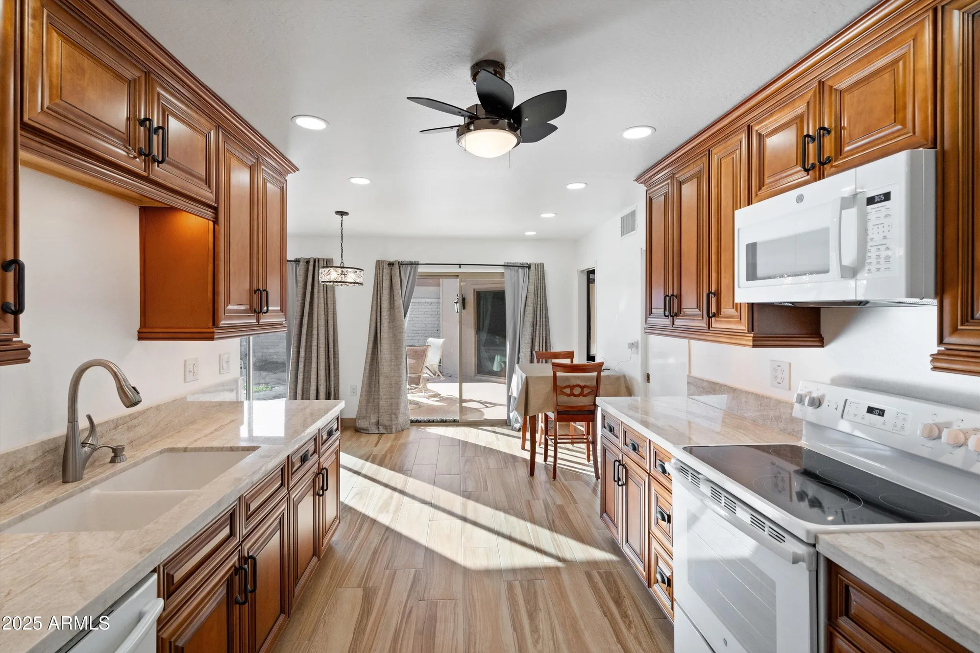 Property Slideshow image 5 of 28 | 13685 n 108th dr, Sun City, AZ, 85351