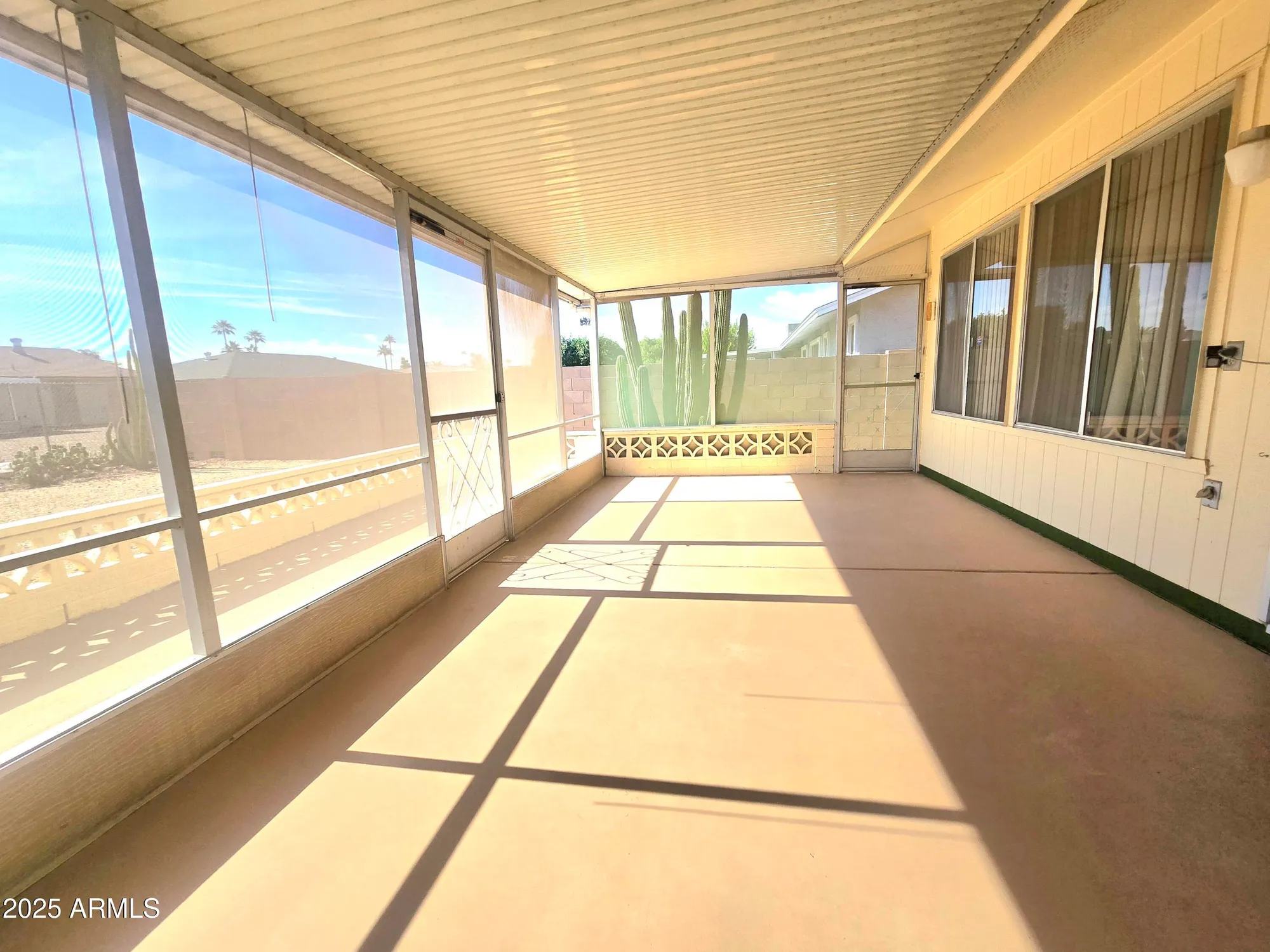 Property Slideshow image 19 of 23 | 10813 w hutton dr, Sun City, AZ, 85351