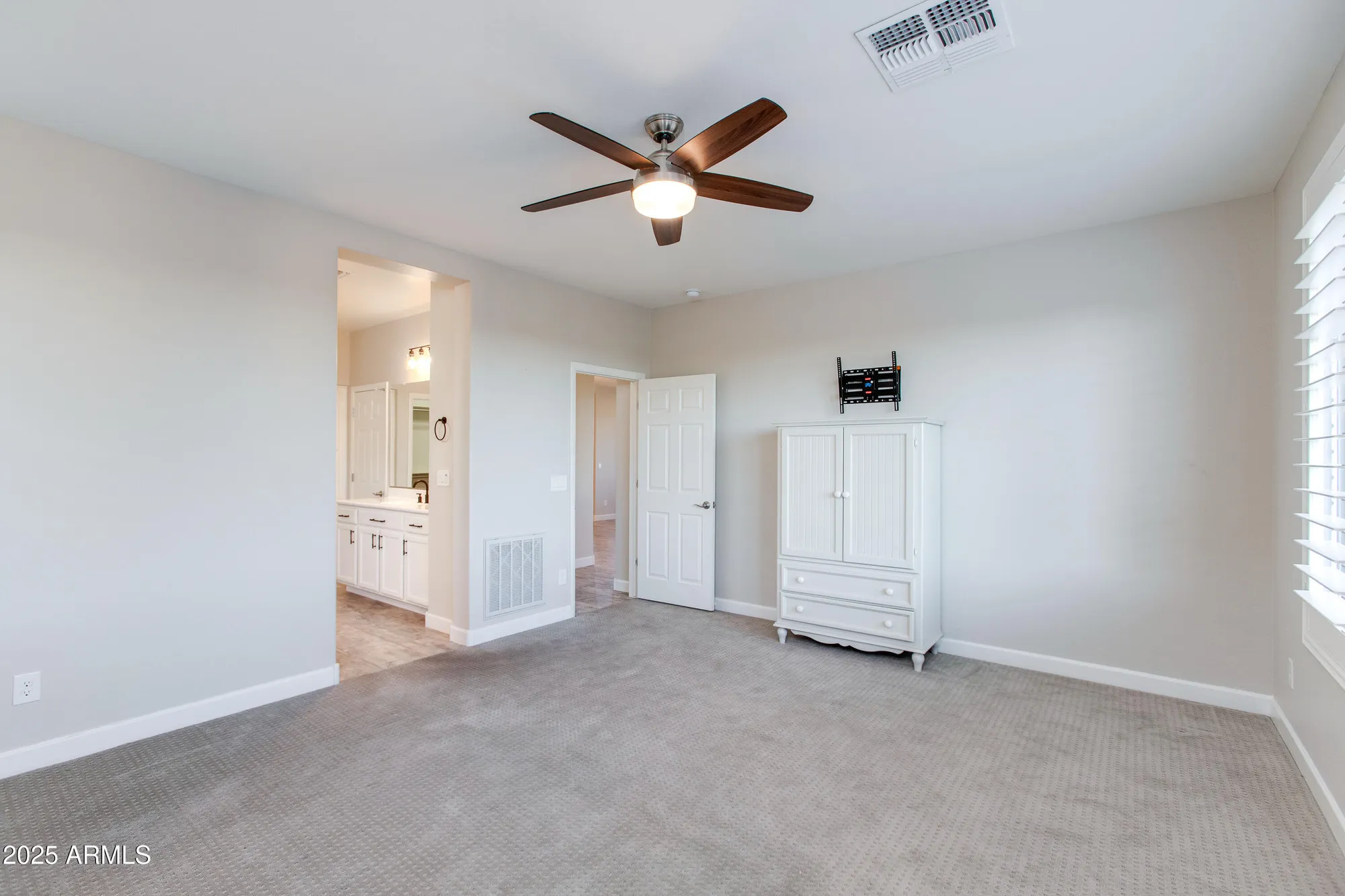 Property Slideshow image 44 of 75 | 3235 josey wales way, Wickenburg, AZ, 85390