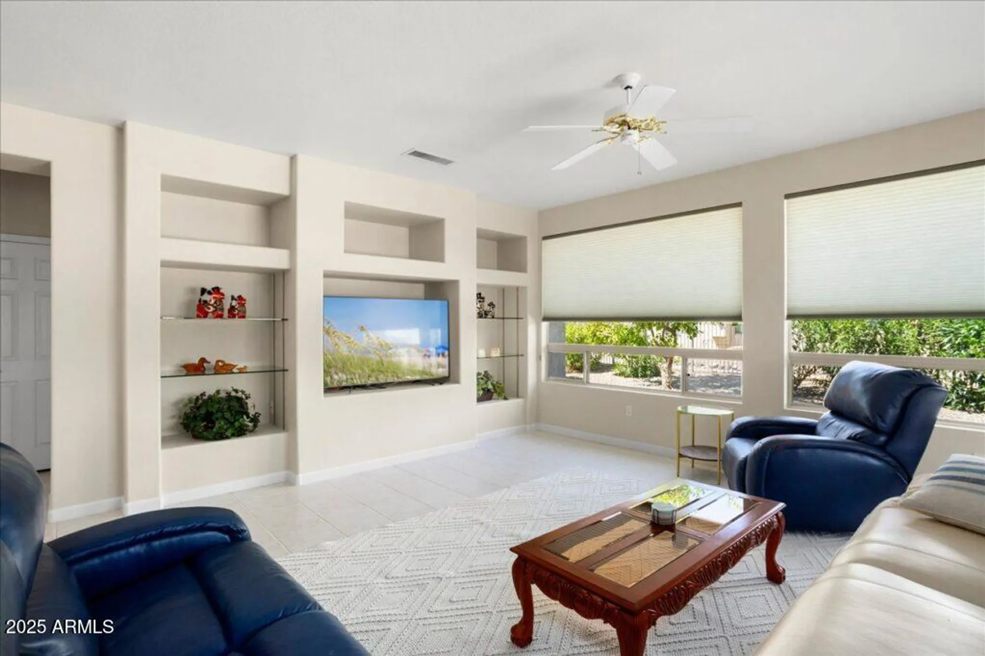 Property Slideshow image 14 of 35 | 15504 w coral pointe dr, Surprise, AZ, 85374