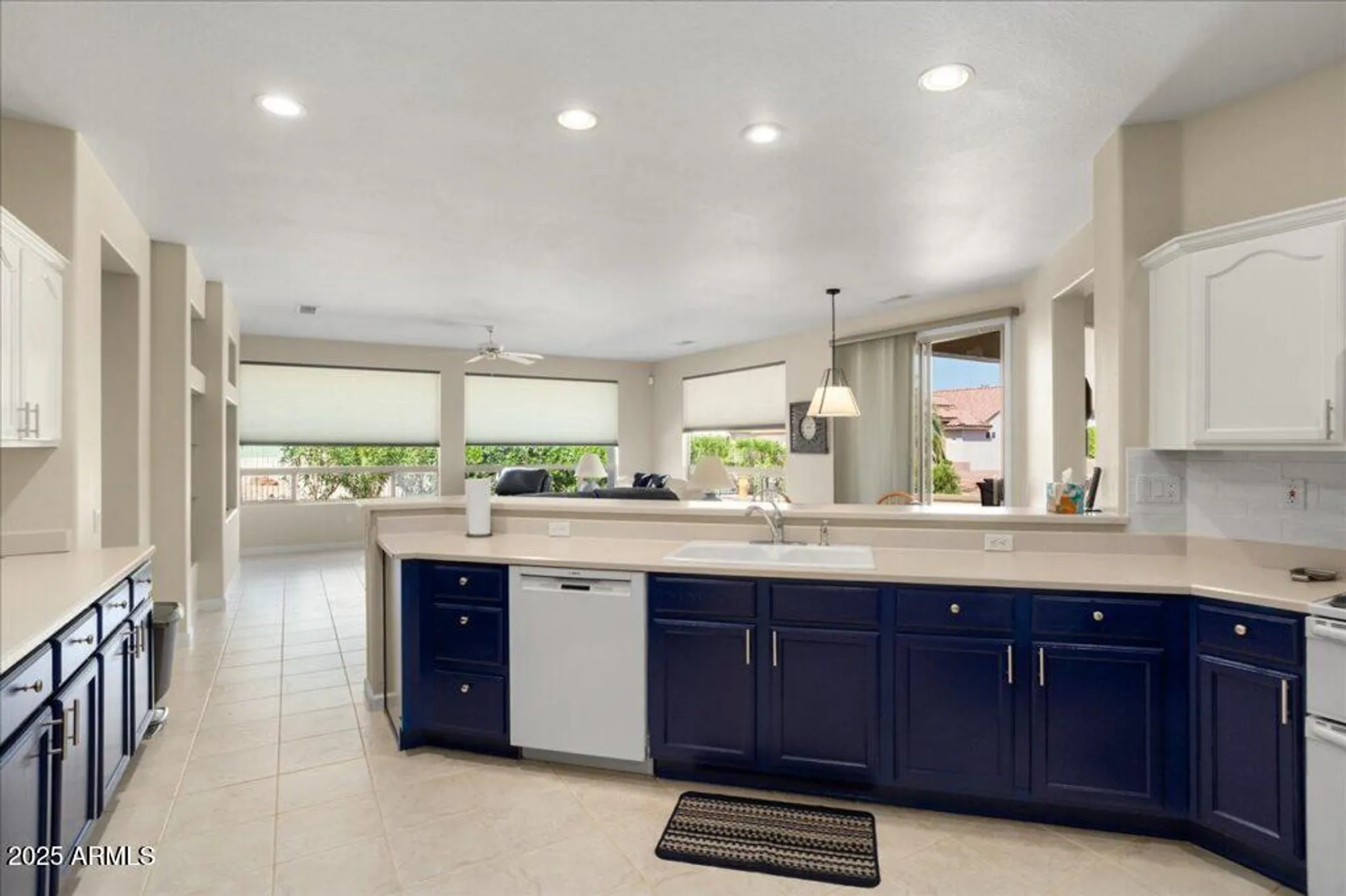 Property Slideshow image 17 of 35 | 15504 w coral pointe dr, Surprise, AZ, 85374