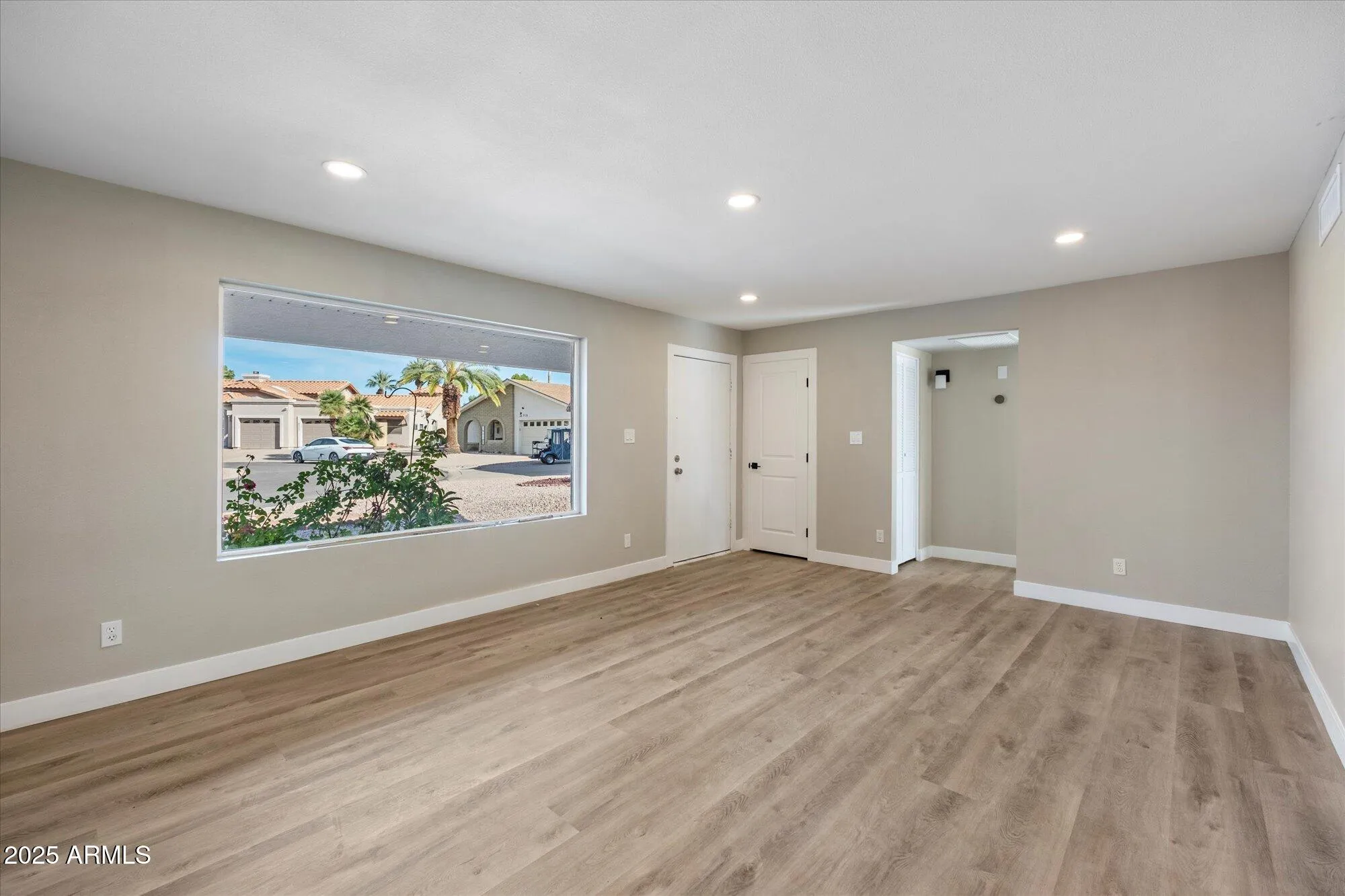 Property Slideshow image 2 of 20 | 8121 e emelita ct, Mesa, AZ, 85208