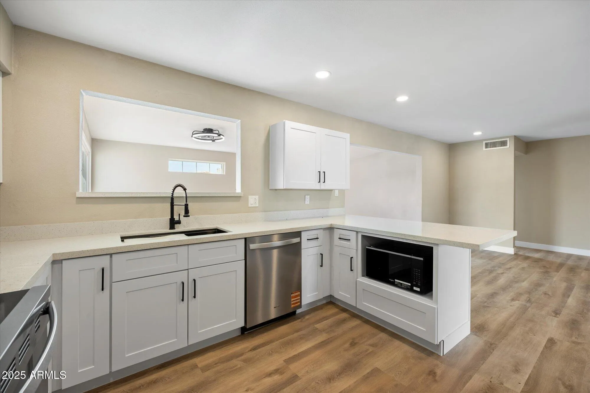 Property Slideshow image 12 of 20 | 8121 e emelita ct, Mesa, AZ, 85208